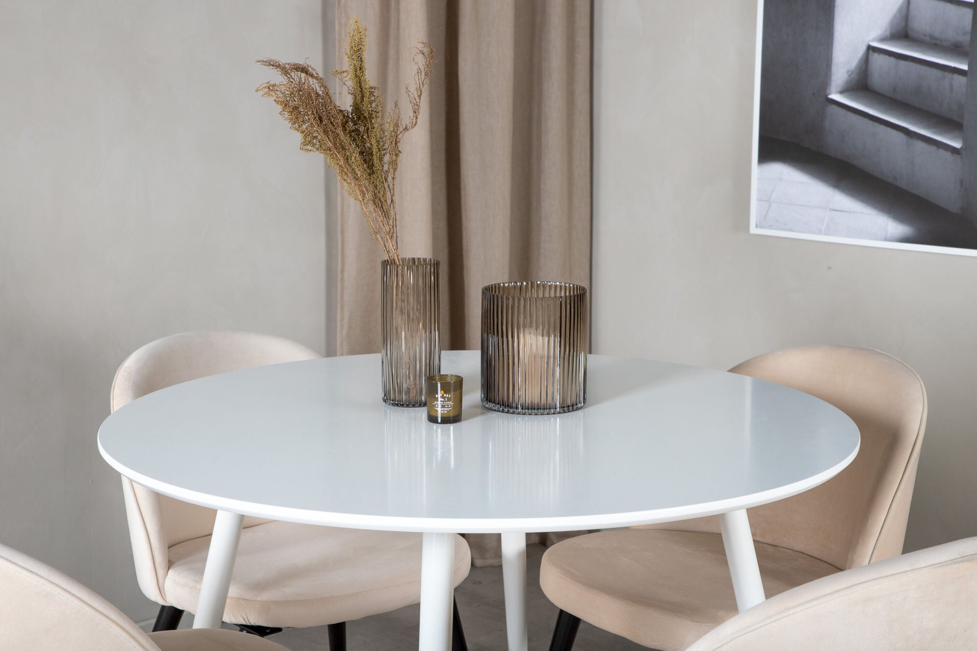 Venture Home Plaza rund bord 100 cm - White top / White Legs+Velvet Spisebordsstol - Beige / Black_4