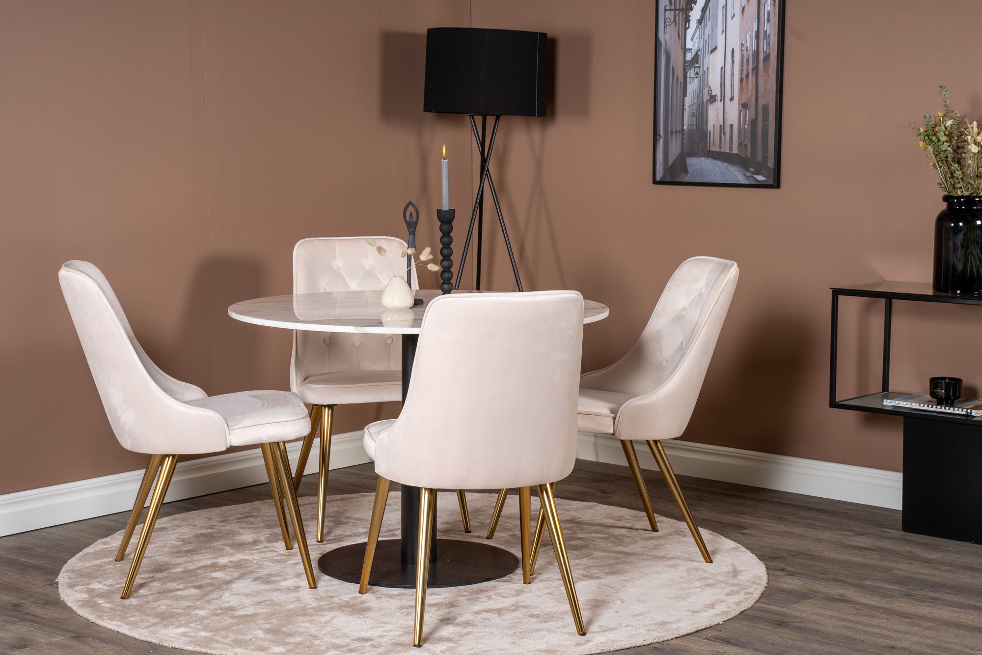 Venture Home Estelle runt Matbord - Svart / Vit marmor - ø106*H75+Velvet Deluxe Spisebordsstol - Brushed brass leg / Beige Velvet_4