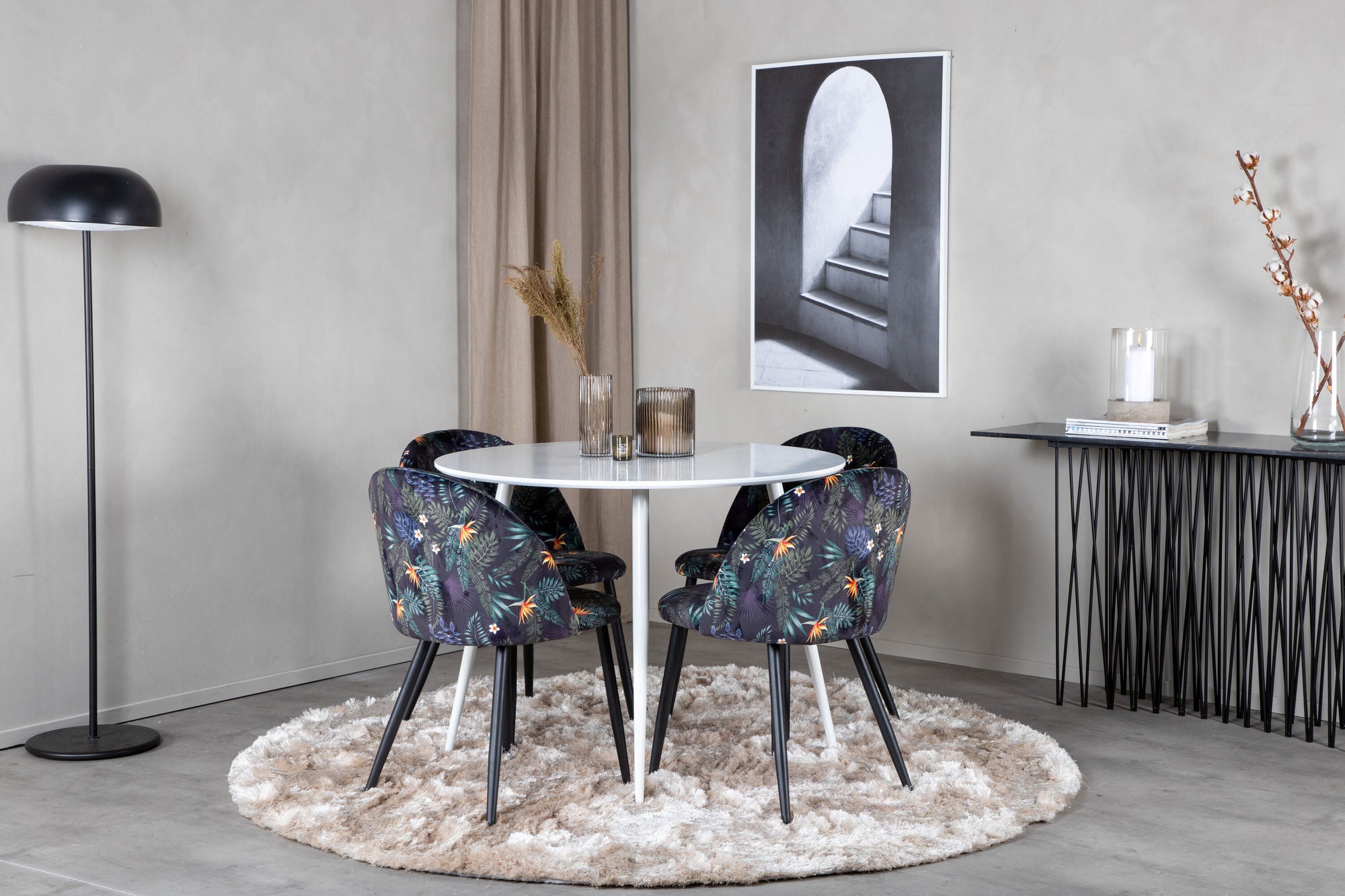 Venture Home Plaza rund bord 100 cm - White top / White Legs+Velvet Spisebordsstol - Black Flower fabric_4