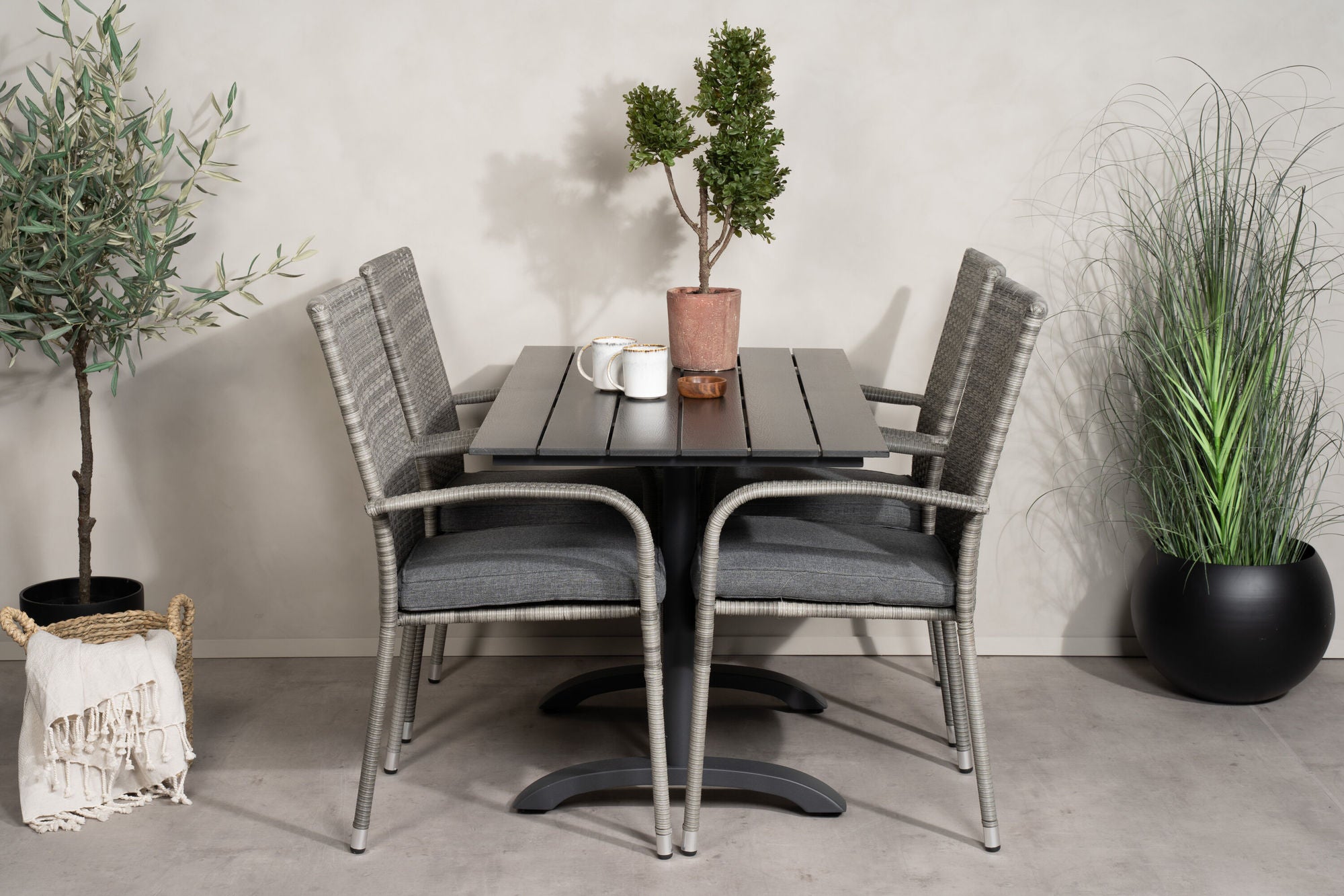 Venture Home Denver Café bord 120*70 - Black Alu / Black Aintwood+Anna Arm stol (stackable) - Grey_4