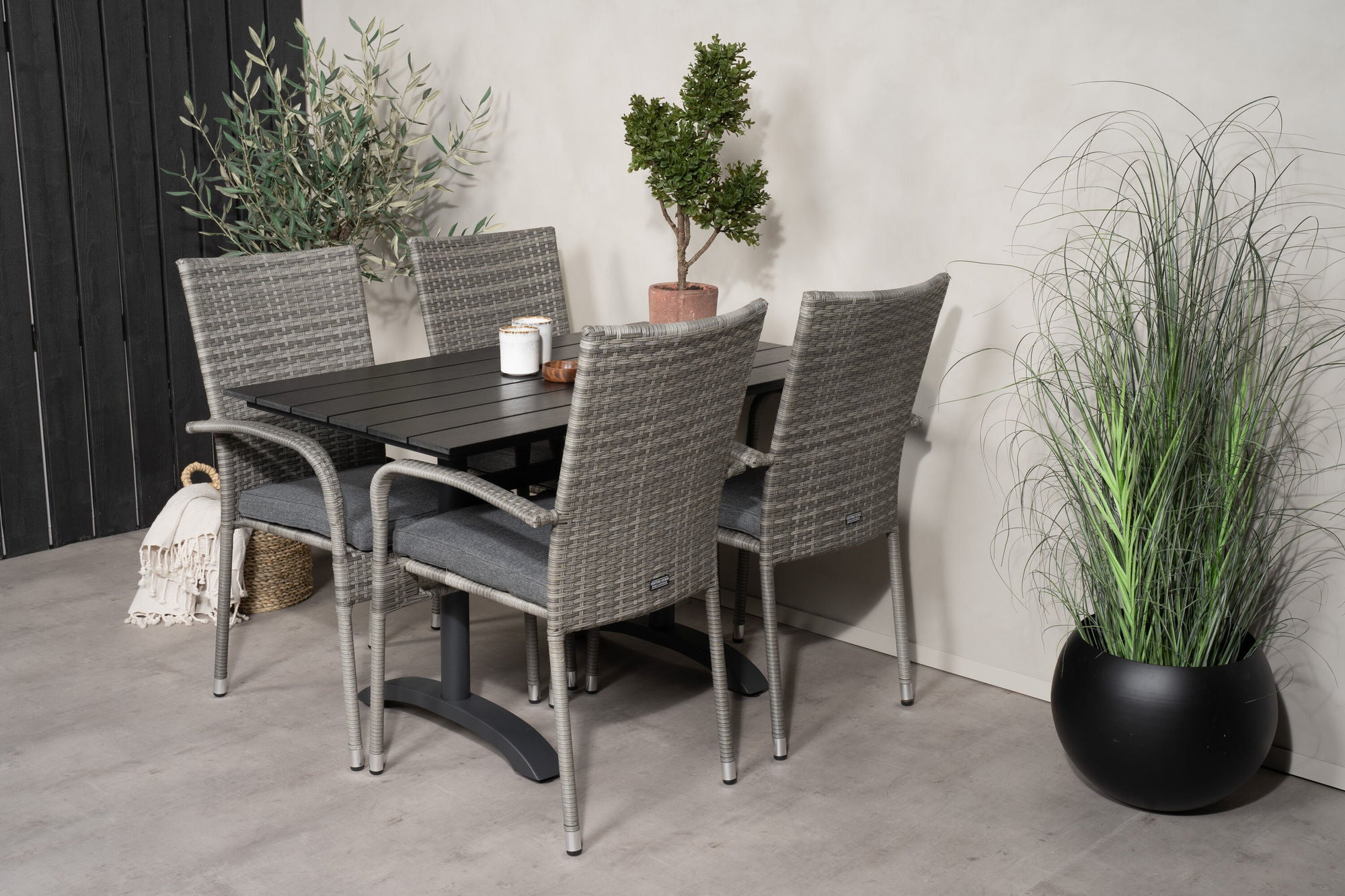 Venture Home Denver Café bord 120*70 - Black Alu / Black Aintwood+Anna Arm stol (stackable) - Grey_4