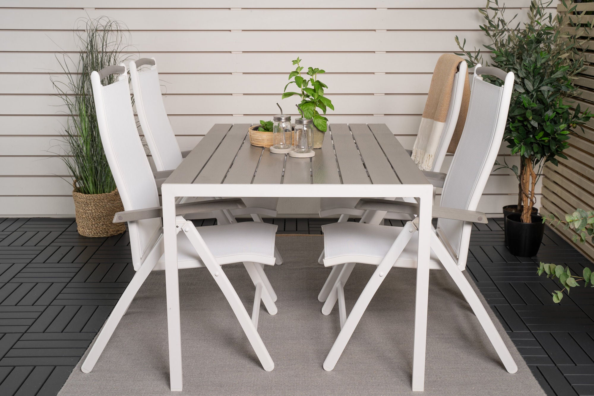 Venture Home Break spisebord - White Alu / Grey Aintwood - 150*90+Albany stol 5:pos - Whi