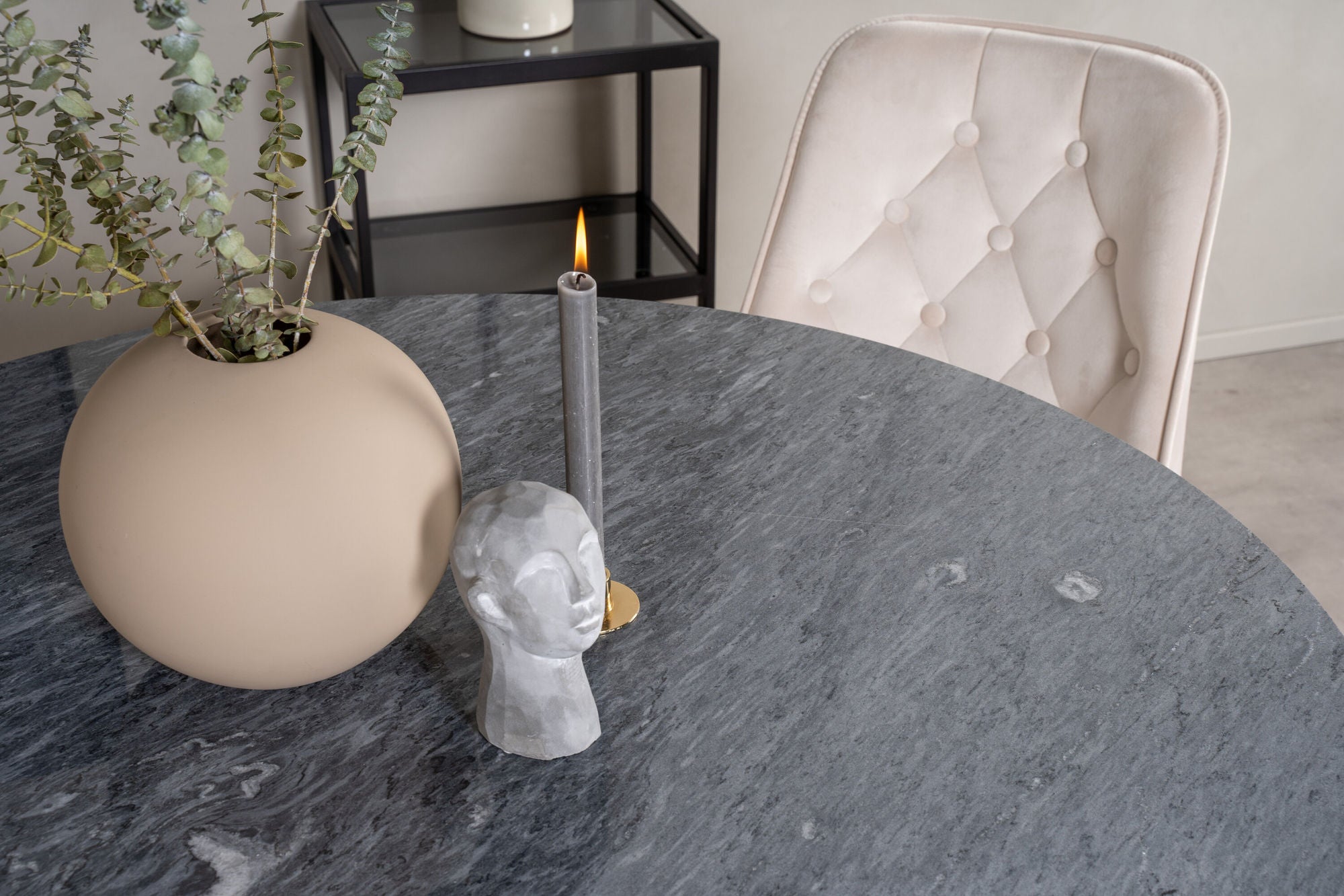 Venture Home Estelle runt Matbord - Svart / Svart marmor - ø106*H75+Velvet Deluxe Spisebordsstol - Brushed brass leg / Beige Velvet_4