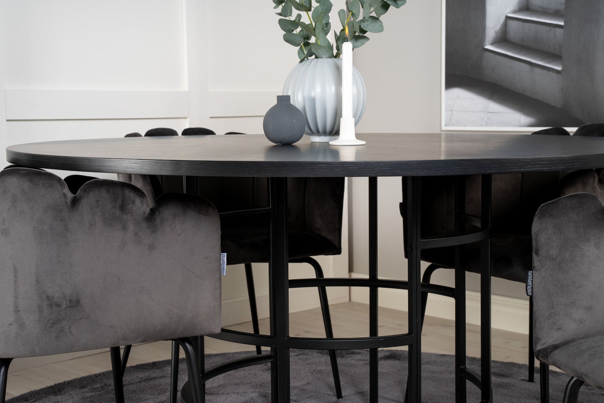 Venture Home Copenhagen - spisebord round - Black / Black+Limhamn - stol - Grey Velvet_4