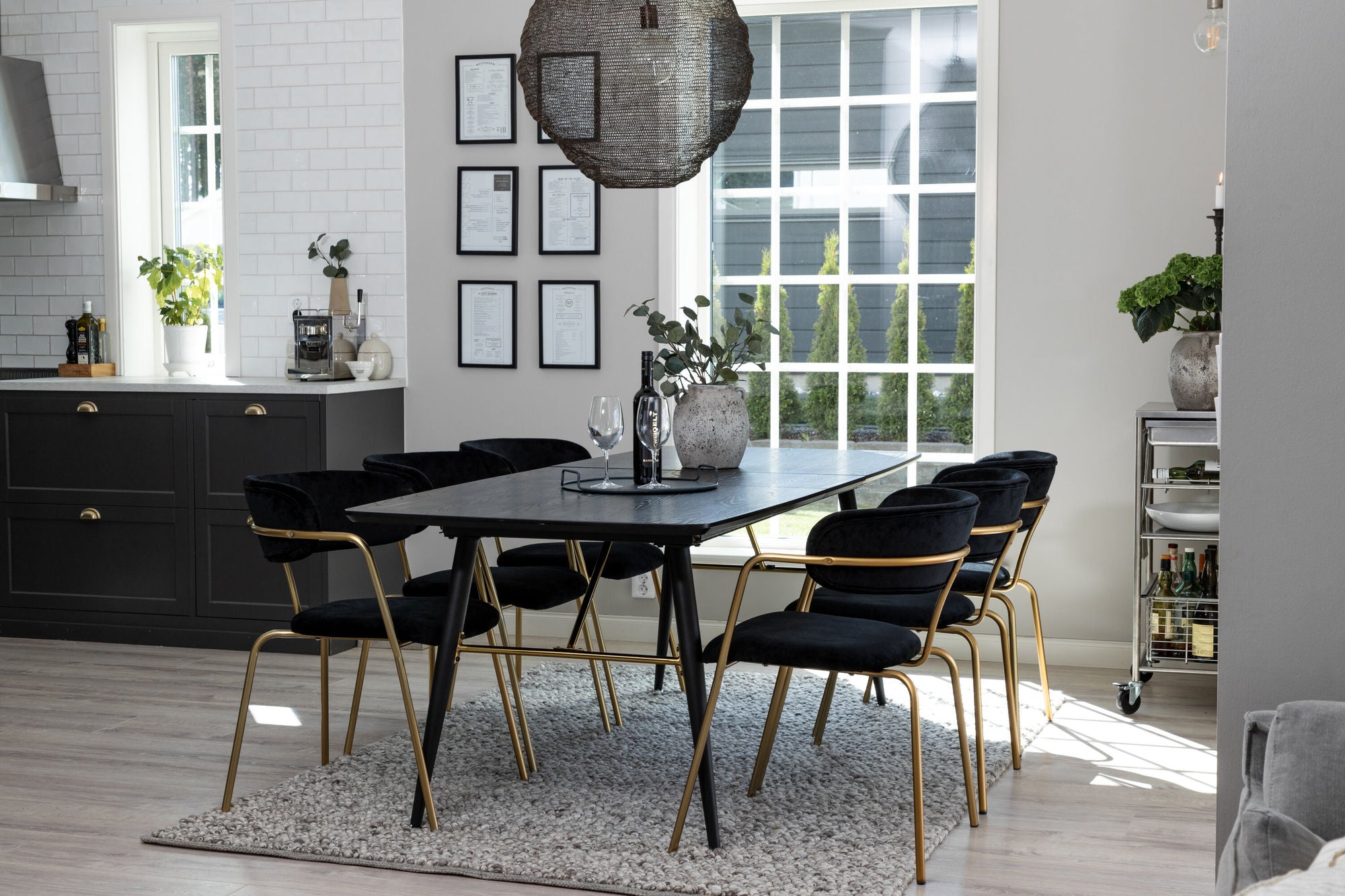Venture Home Gold Extention bord - 180/220*85*H76 Black Veneer - Black legs - Brass details - Arrow armchair - Brass Legs - Black Velvet 6