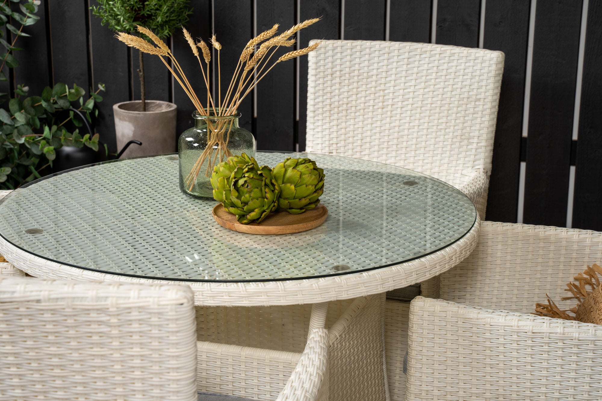Venture Home Volta spisebord - White - ø90+Malin Arm stol with cushion - White / Grey cushion_4