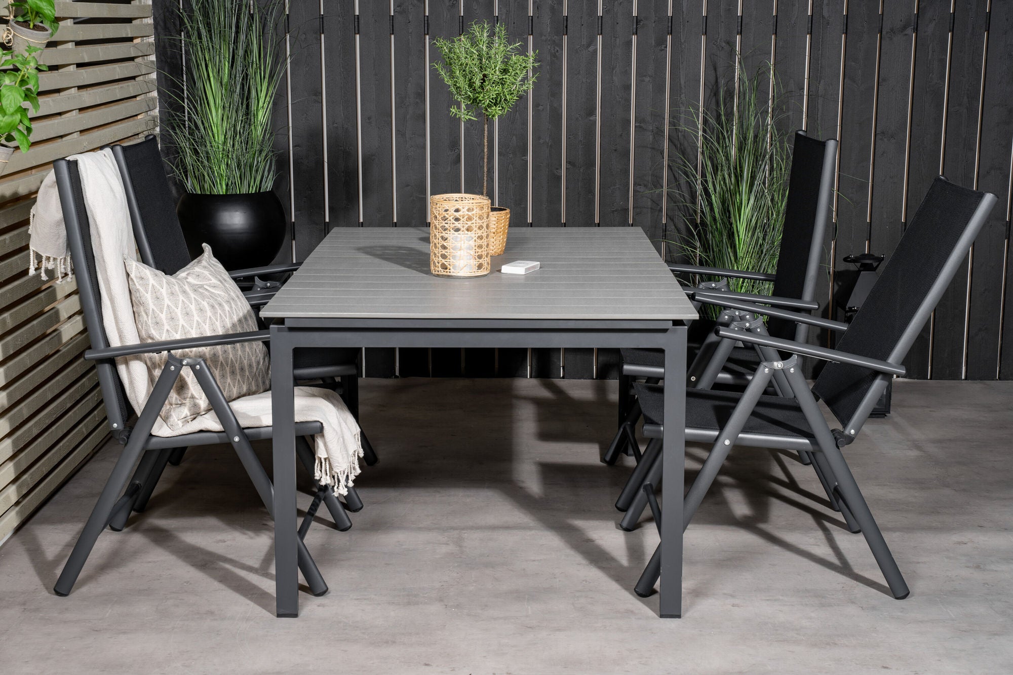 Venture Home Levels spisebord 160/240*90 - Black Alu / Grey Aintwood +Break 5:pos stol -