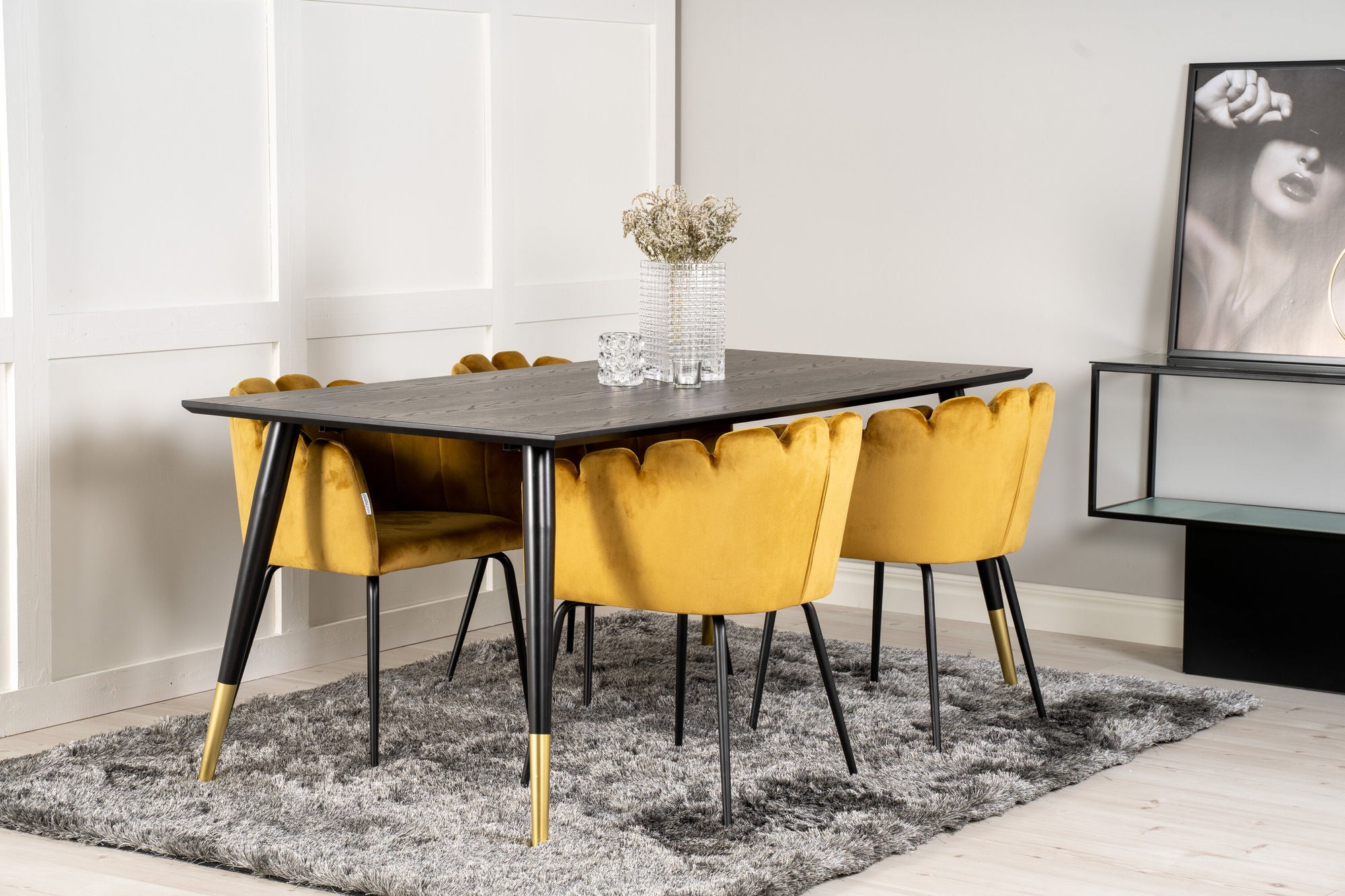 Venture Home Dipp spisebord - 180*90cm - Black Veneer / black legs w brass dipp +Limhamn - stol - Gold Velvet_4