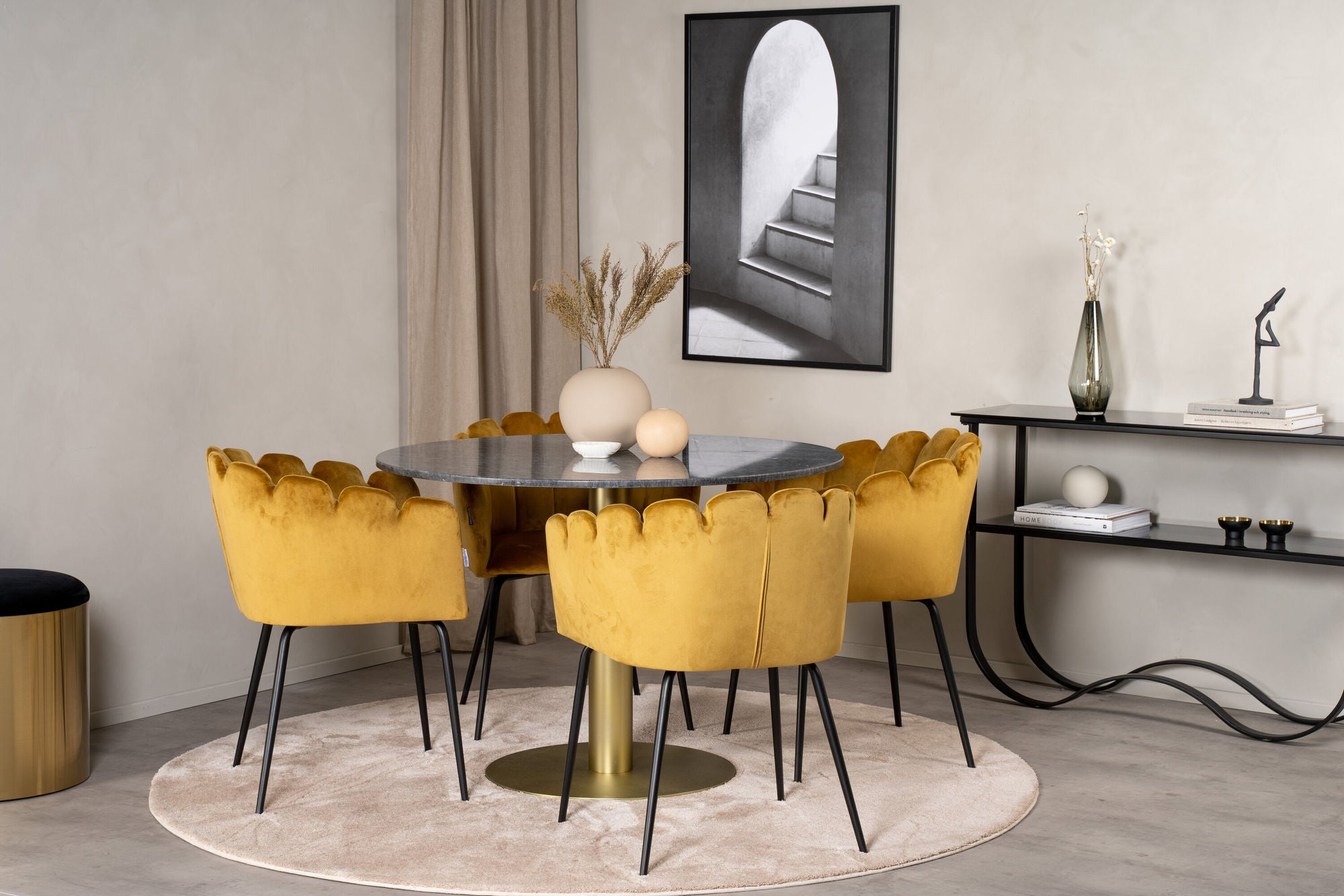 Venture Home Estelle runt Matbord - Borstad Mässing / Svart marmor - ø106*H75+Limhamn - stol - Gold Velvet_4