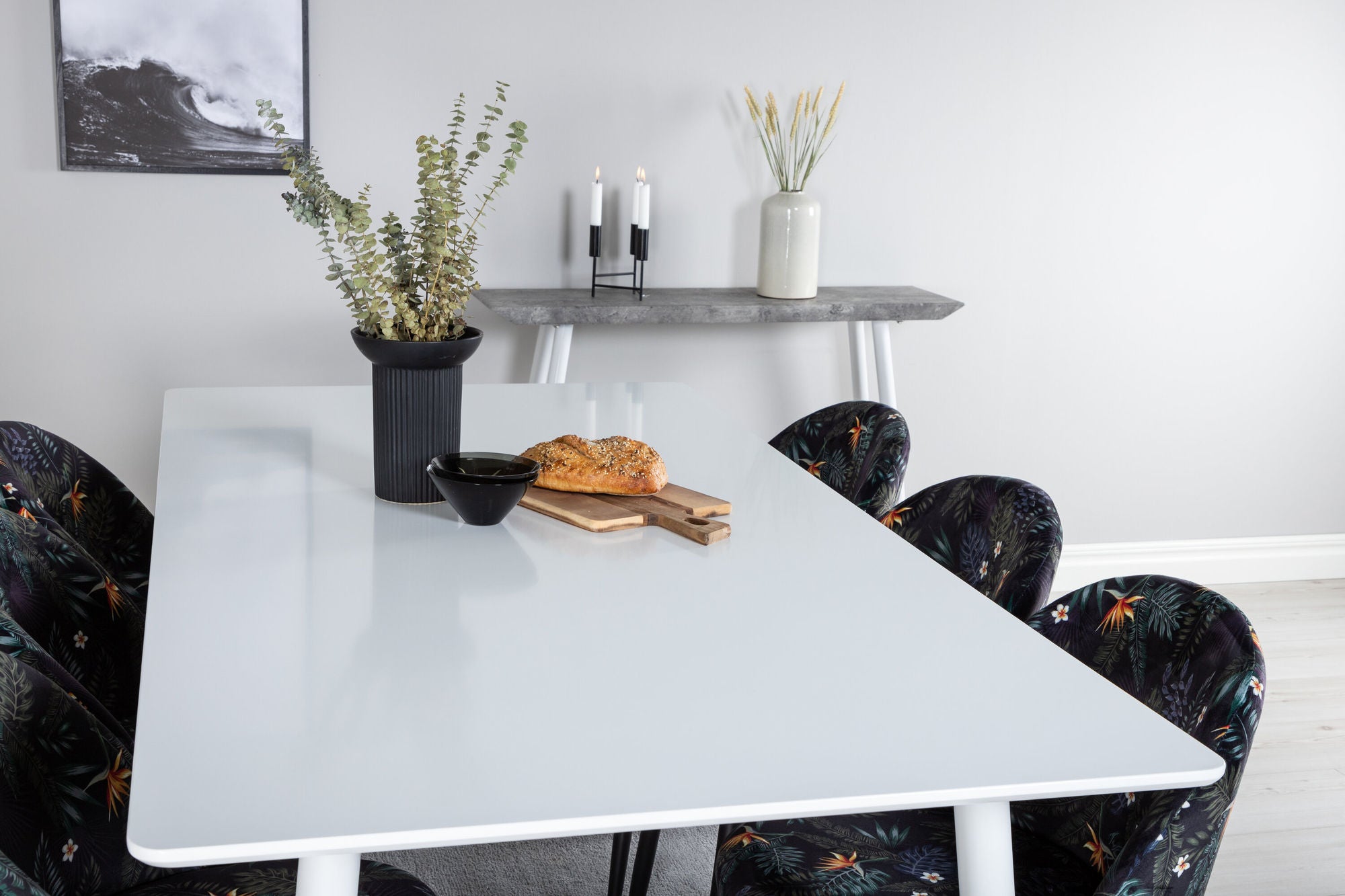 Venture Home Polar spisebord 180 cm - White top / White Legs+Velvet Spisebordsstol - Black Flower fabric_6