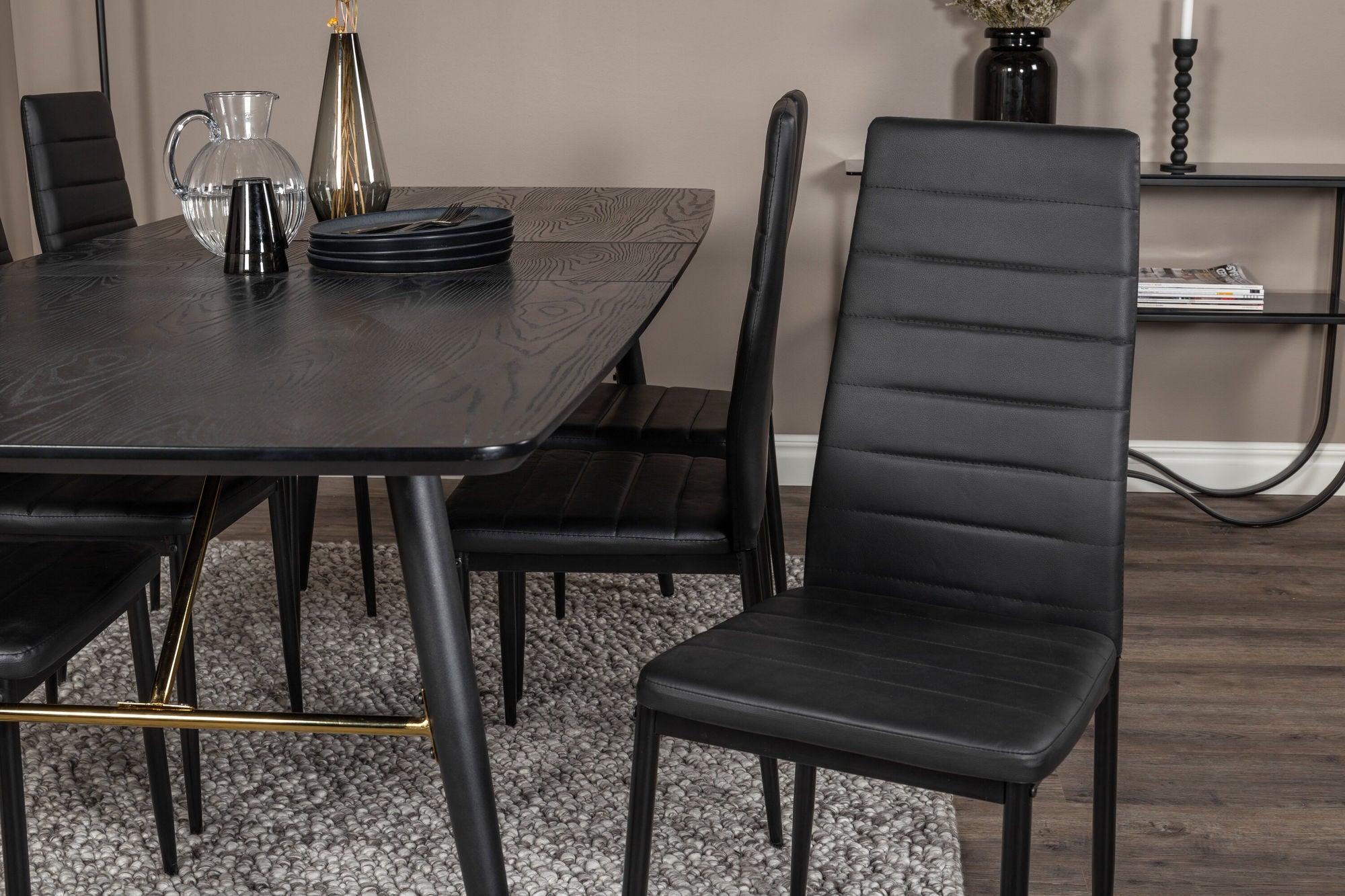 Venture Home Gold Extention bord - 180/220*85*H76 Black Veneer - Black legs - Brass details+Slim High Back Spisebordsstol - Black Legs - Black PU_6
