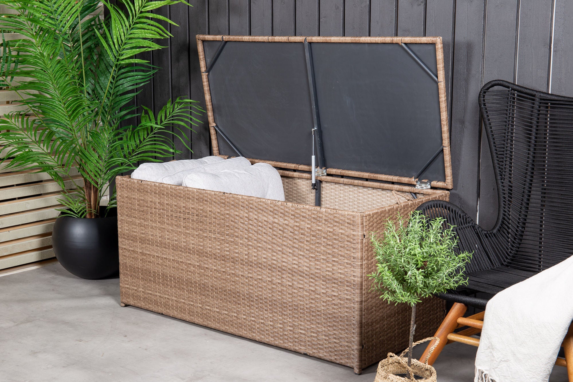 Venture Home London Cushion Box - Nature