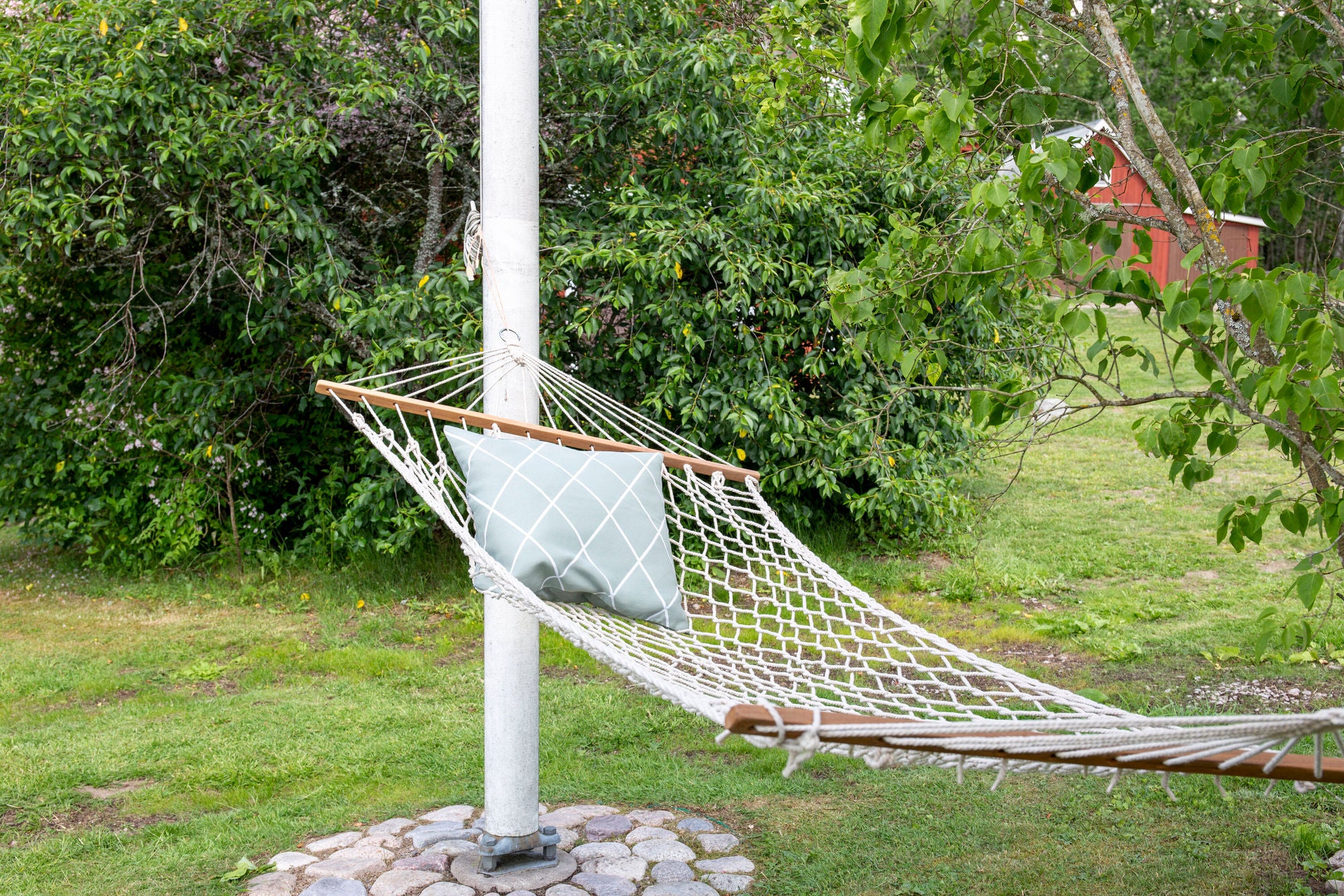 Venture Home Ubud Hammock Mesh - Offwhite