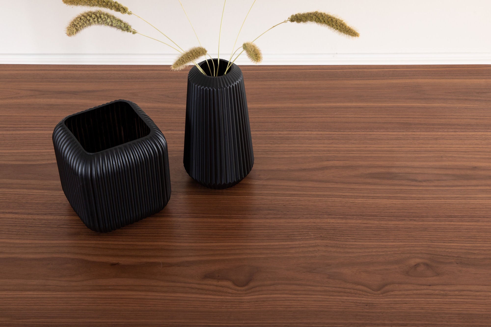 Venture Home Uno spisebord - Black / Walnut Veneer