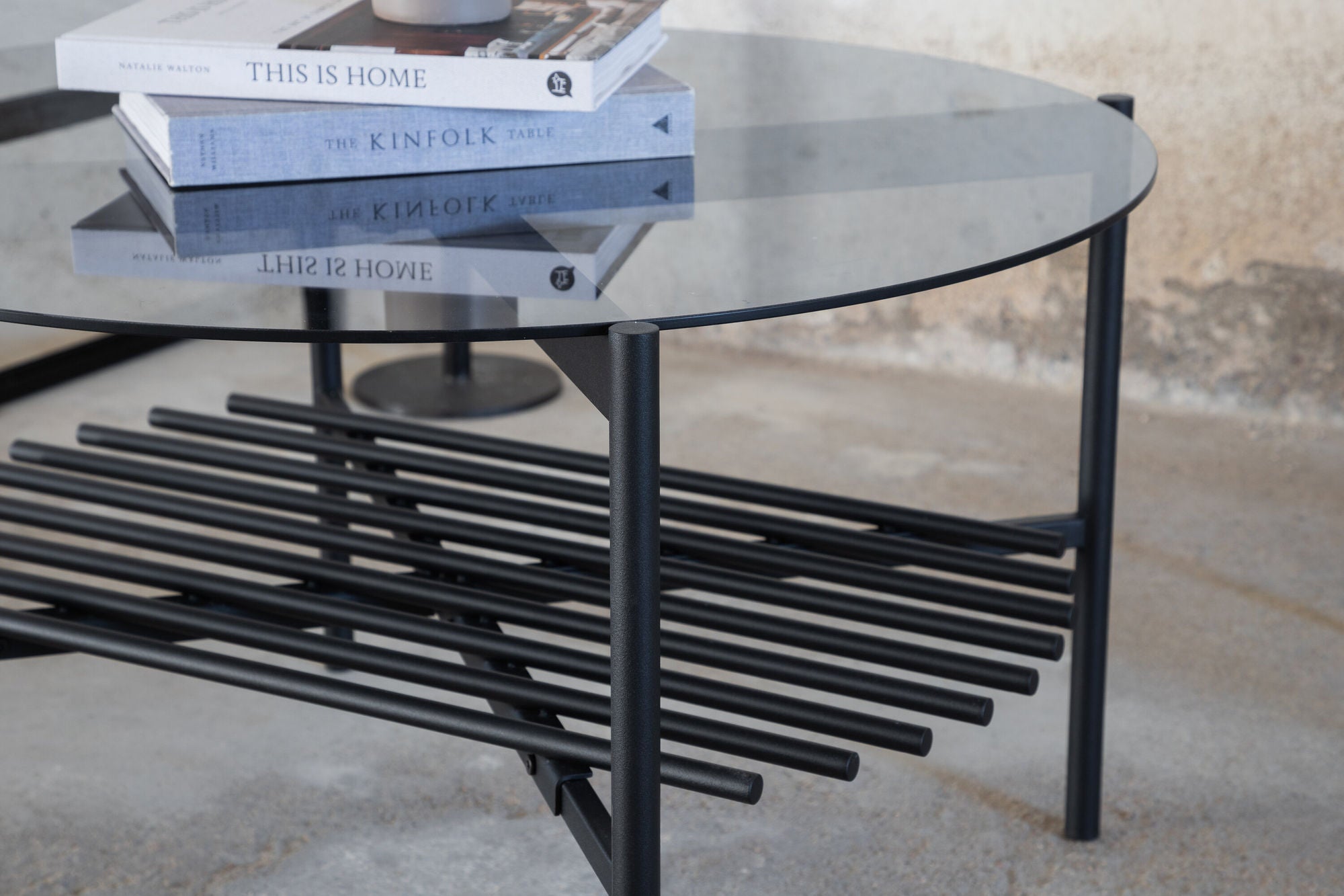 Venture Home Von Staf rund Sofa bord - black / Black Smoked Glass
