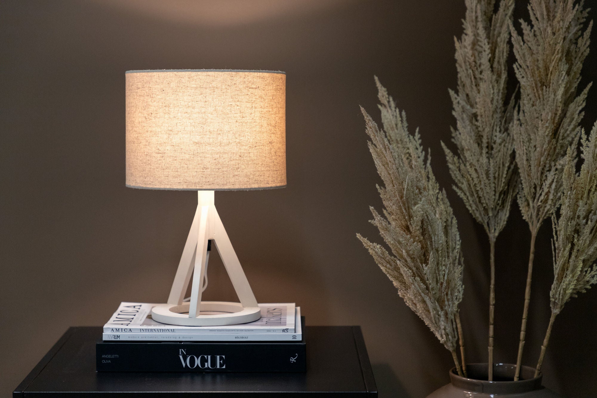 Venture Home Kona -bord lampe - White/Linen