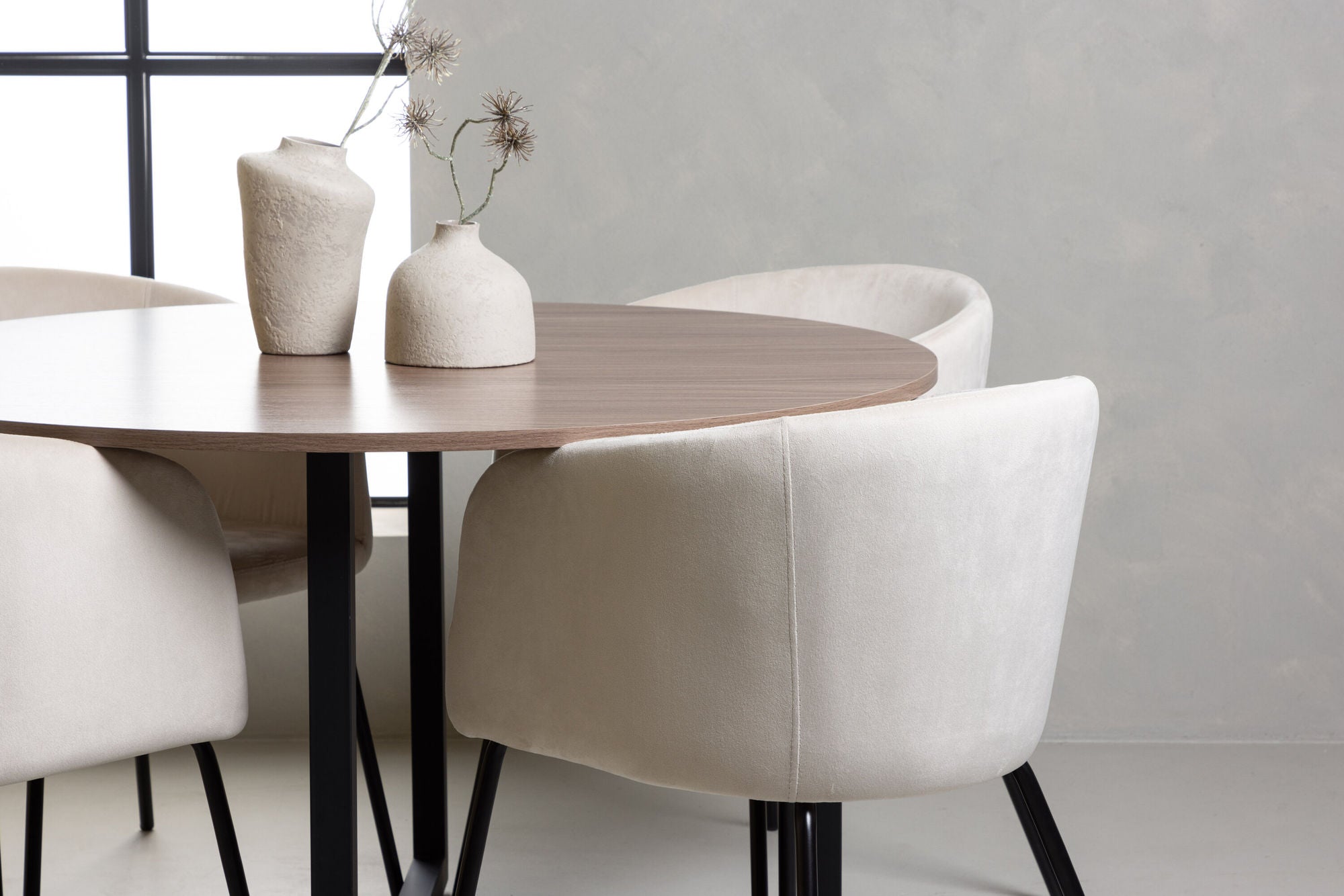 Venture Home Durango spisebord - Black / Walnut MDF +Berit stol - Black / Beige Velvet _4