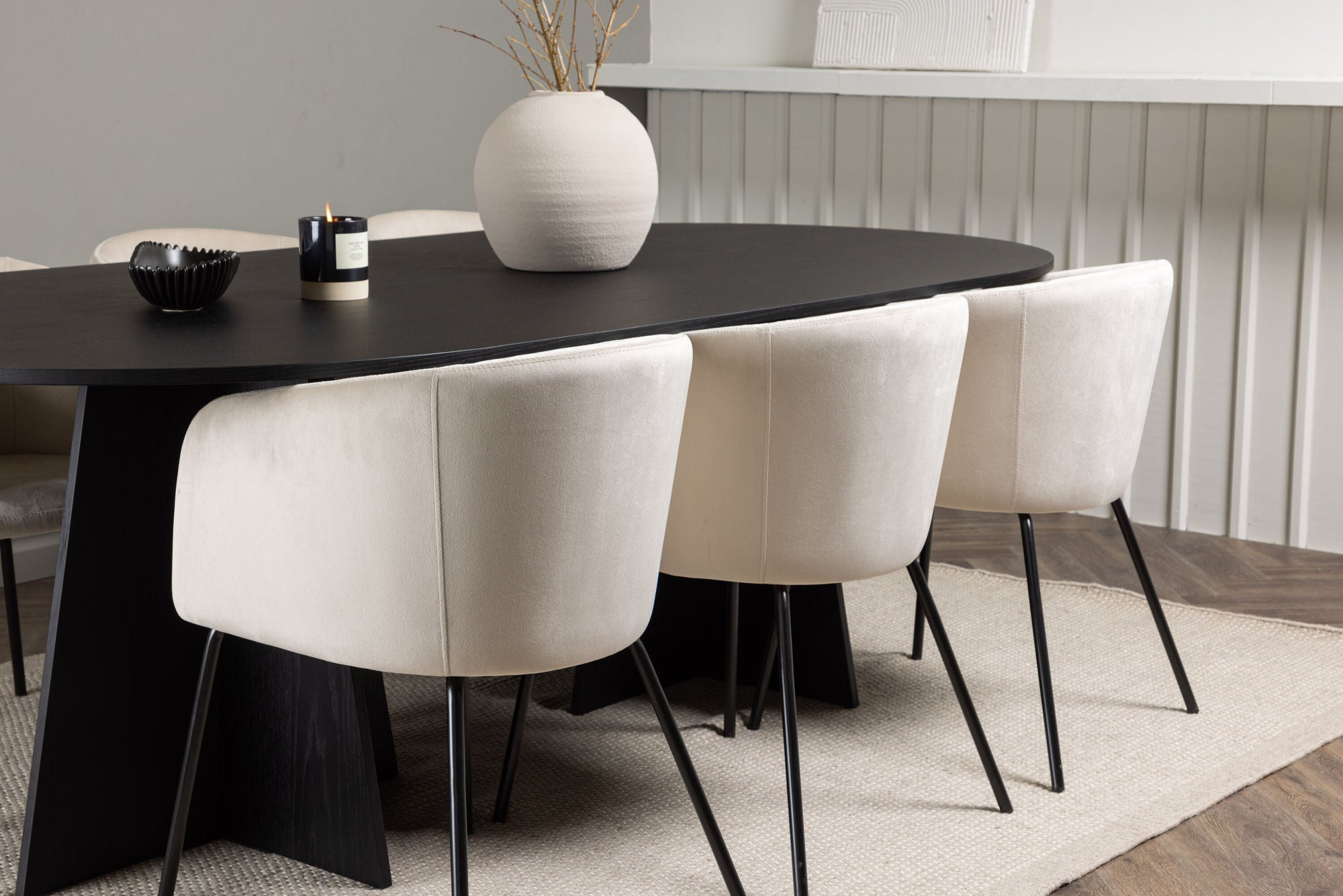 Venture Home Bootcut Oval spisebord - Black / Black Fanéer +Berit stol - Black / Beige Velvet _6