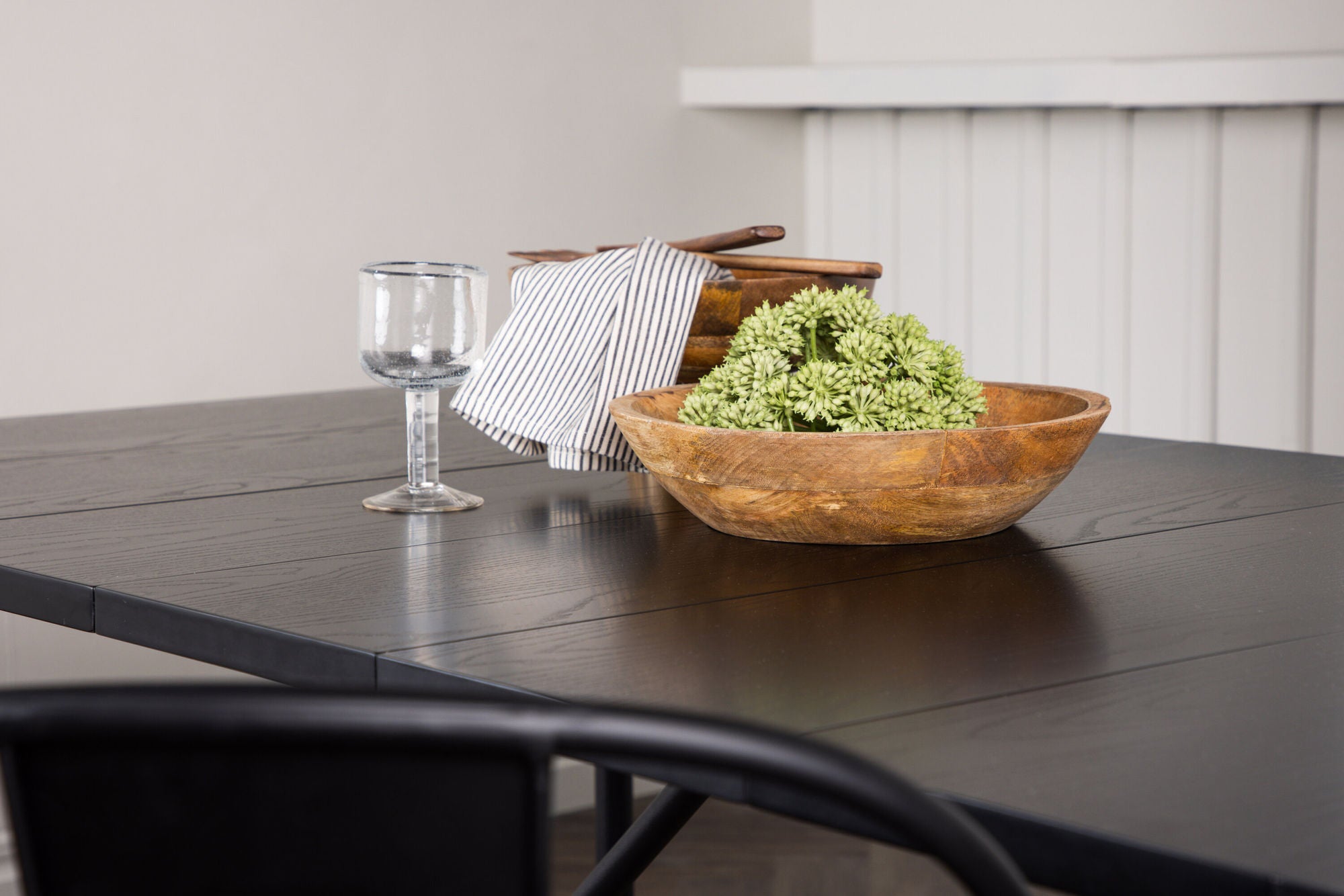 Venture Home Astrid spisebord 200*75 - Matte black / Matte black MDF with veneer