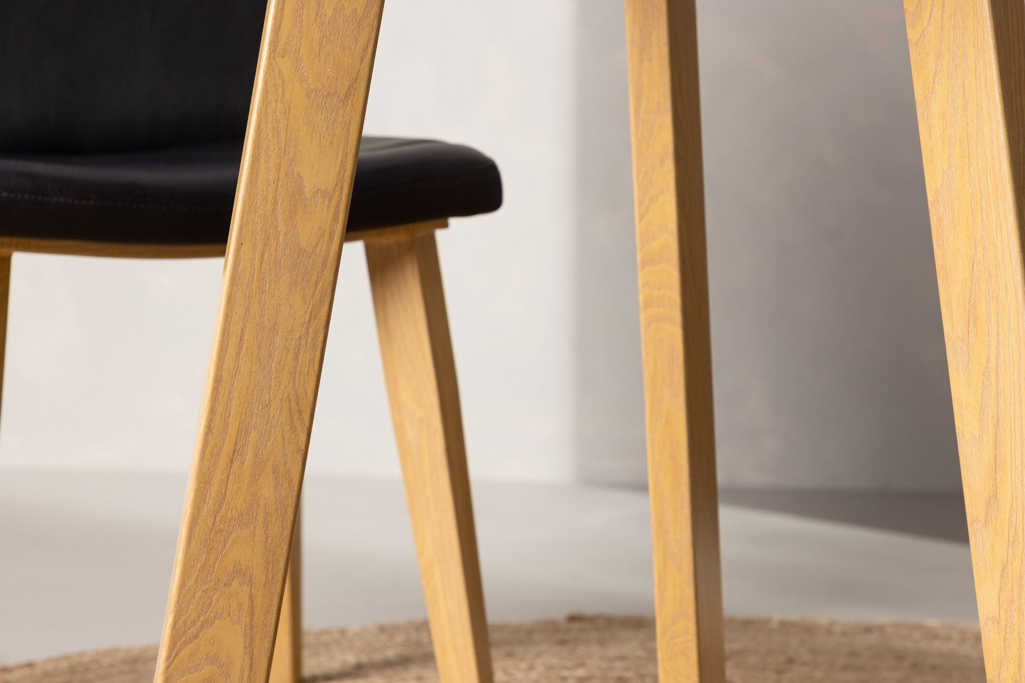 Venture Home Leonora spisebord φ65 - Oaklook / White MDF