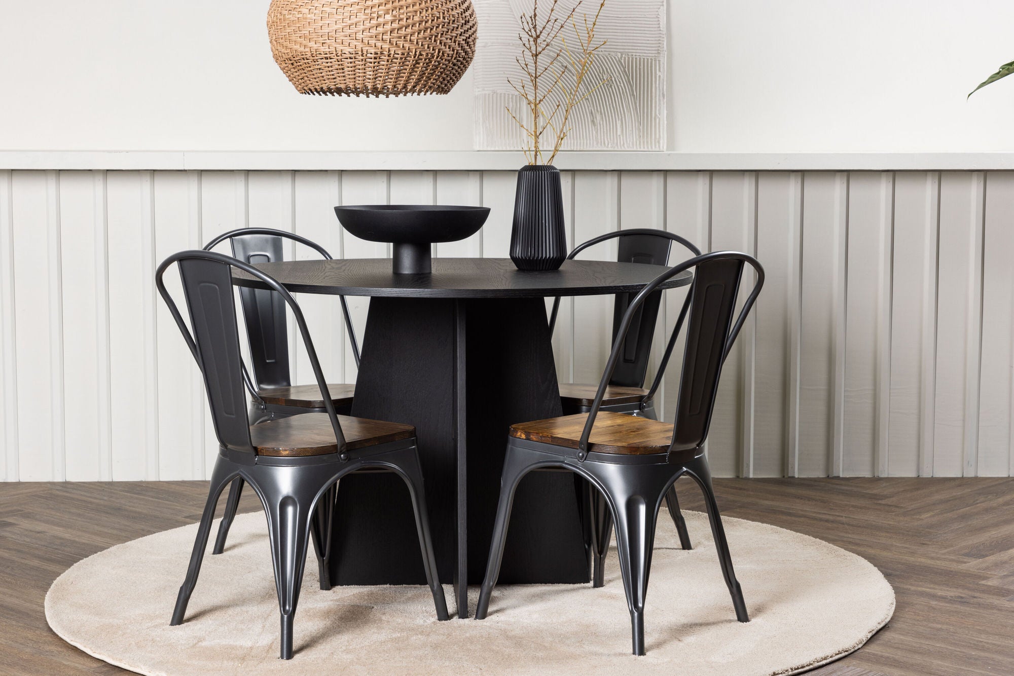 Venture Home Bootcut rund spisebord - Black / Black Fanéer +Tempe Spisebordsstol - Dark grey / Dark Brown MDF _4