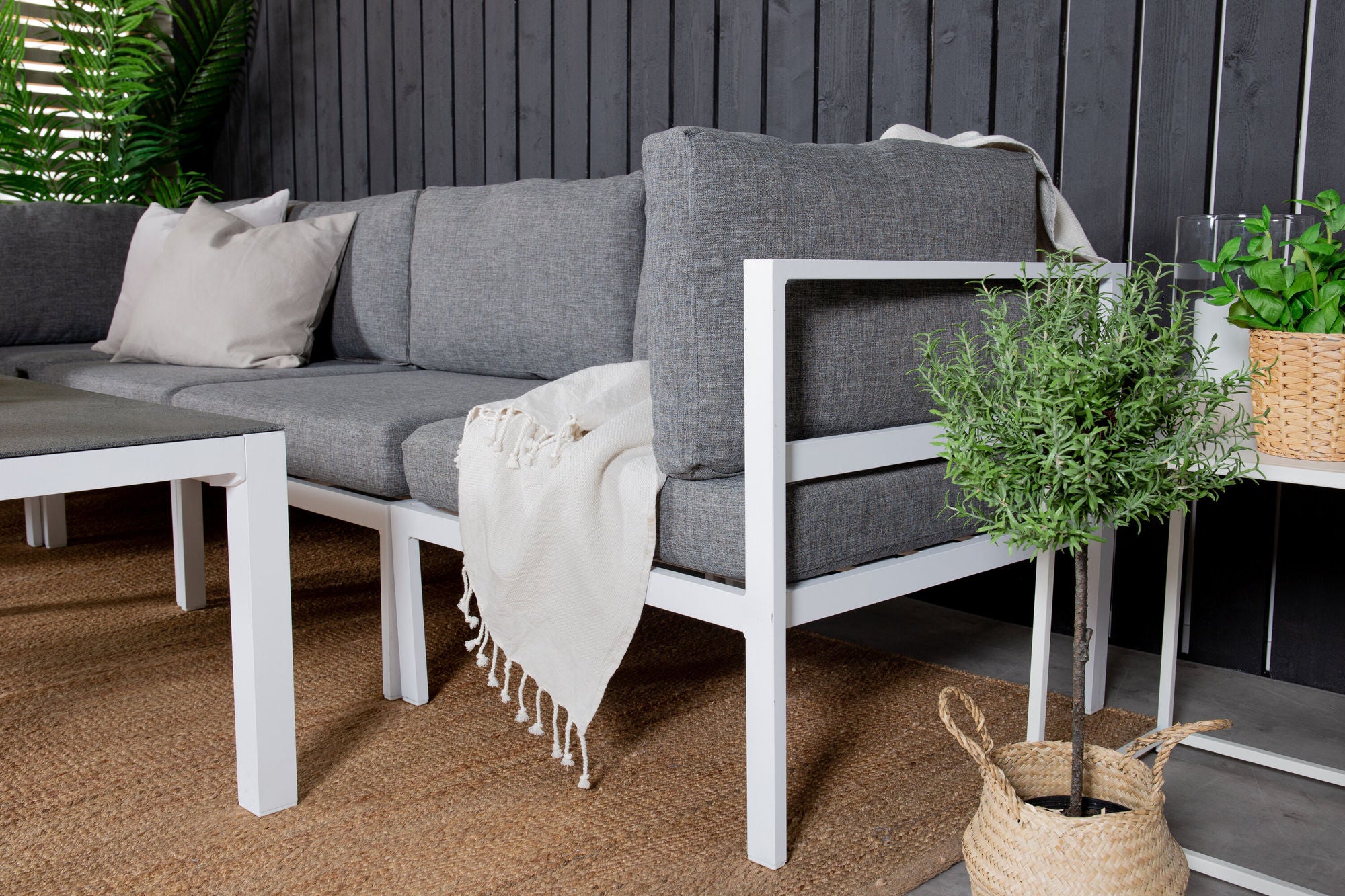 Venture Home Copacabana Lounge Group 5pcs - White Alu / Grey Cushion+Copacabana Sofa bord