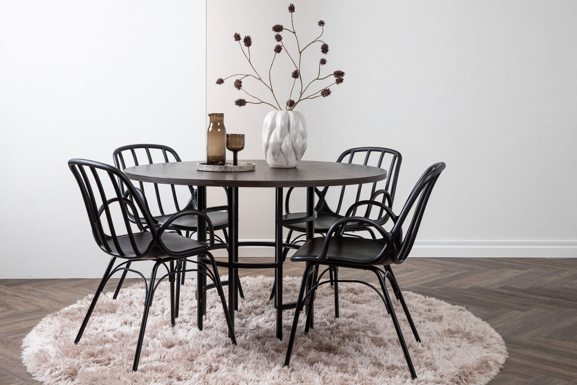 Venture Home Copenhagen spisebord - Black / Mocca Veneer +Dyrön Spisebordsstol - Black Polypropylene _4