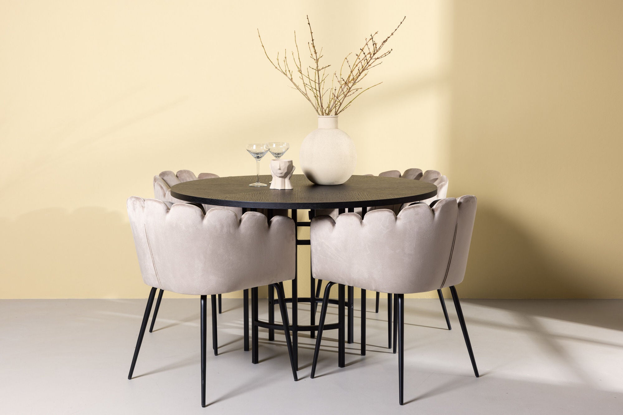 Venture Home Copenhagen spisebord - Black / Black Veneer +Limhamn stol - Black / Beige Velvet _4