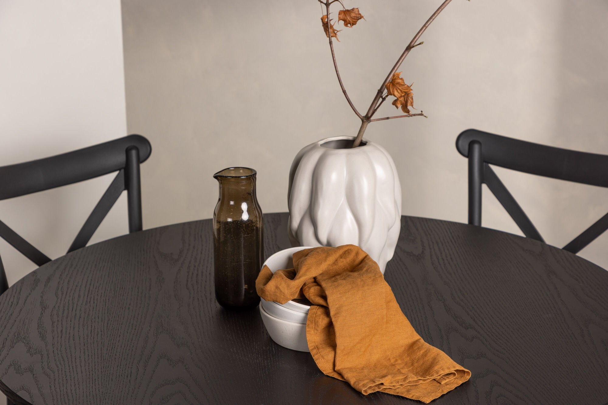 Venture Home OliviaDiningbord-Black/BlackVeneer+CrosettDiningstol-MatteBlack/MatteBlackPlastic_4