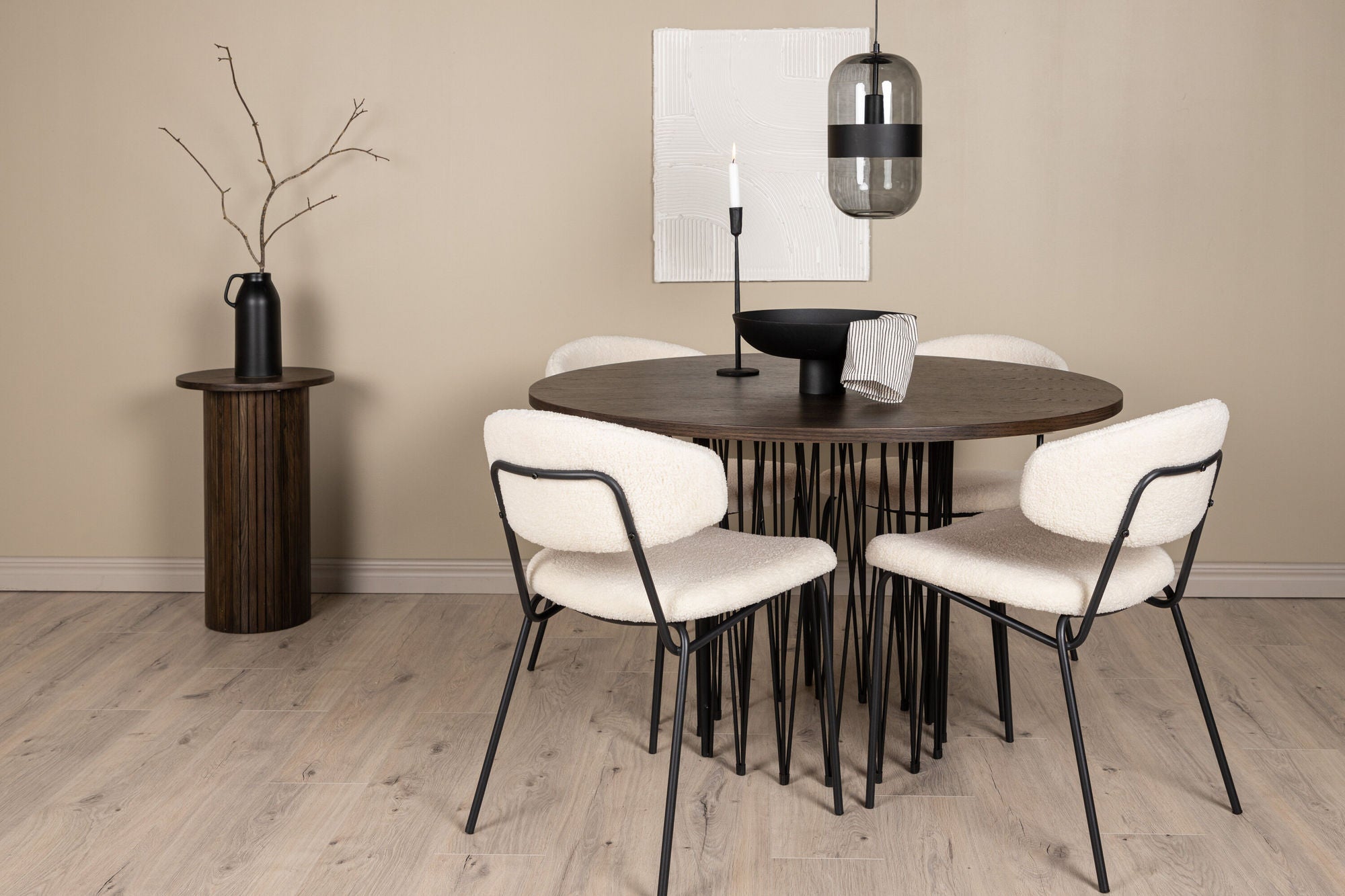 Venture Home Stone round spisebord - Black / Mocca Veneer +Chico Spisebordsstol - Black / White Boucle _4