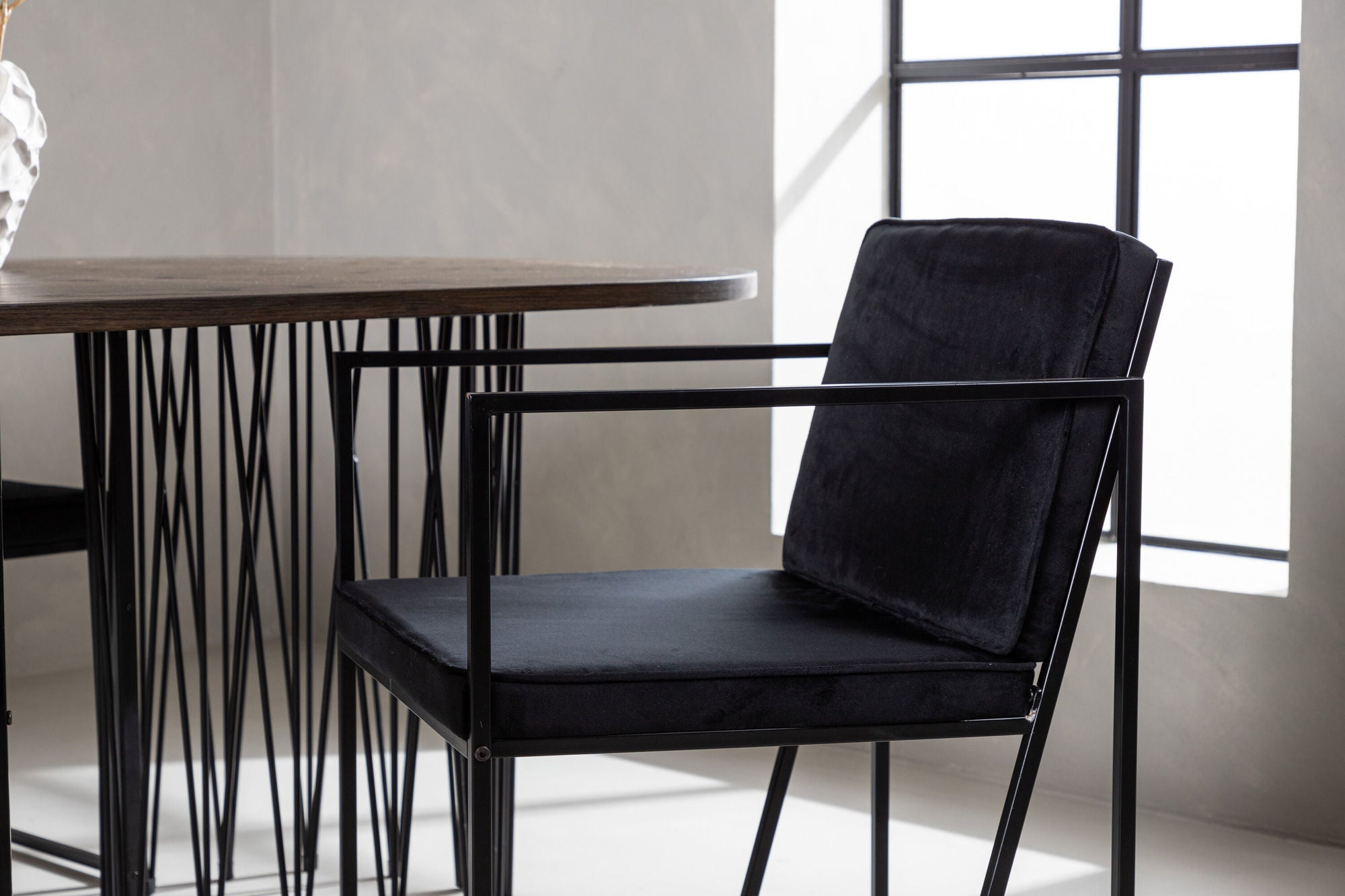 Venture Home Stone oval spisebord - Black / Mocca Veneer +Richmond Spisebordsstol - Black / Black Velvet _4