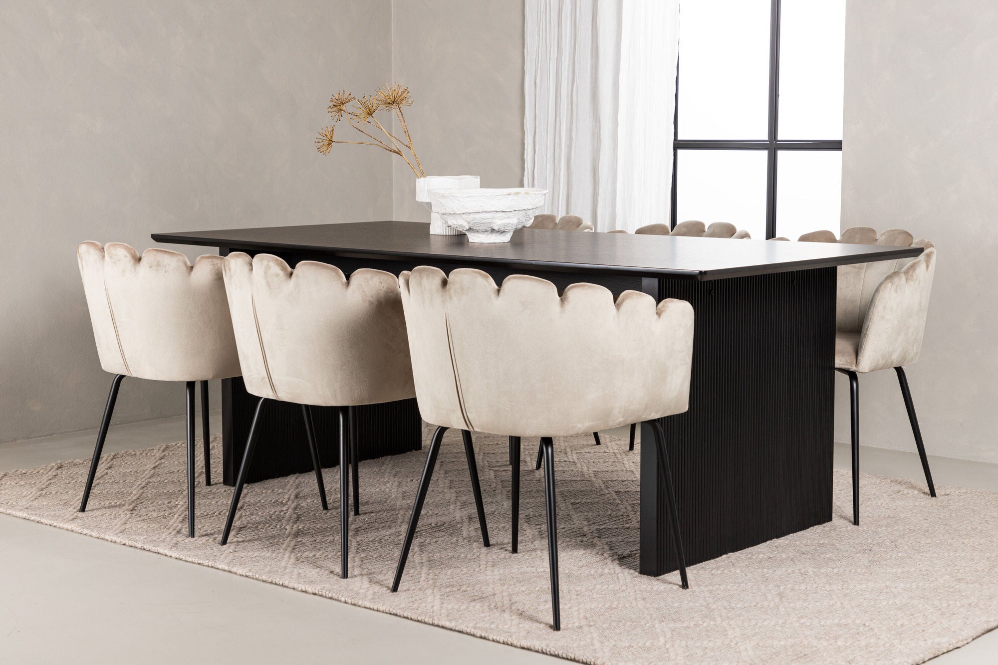 Venture Home Vail spisebord - Black / Smoked Black MDF +Limhamn stol - Black / Beige Velvet _6