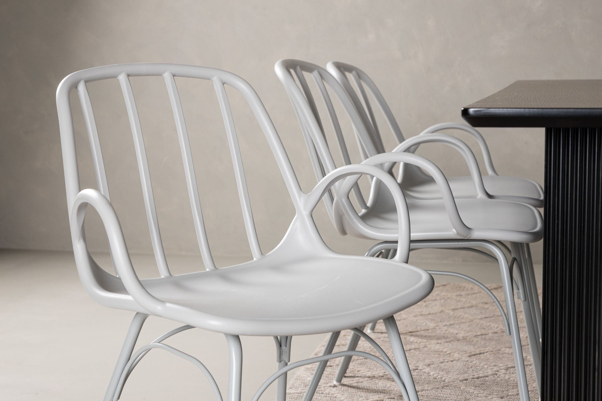 Venture Home Vail spisebord - Black / Smoked Black MDF +Dyrön Spisebordsstol - Greige Polypropylene _6