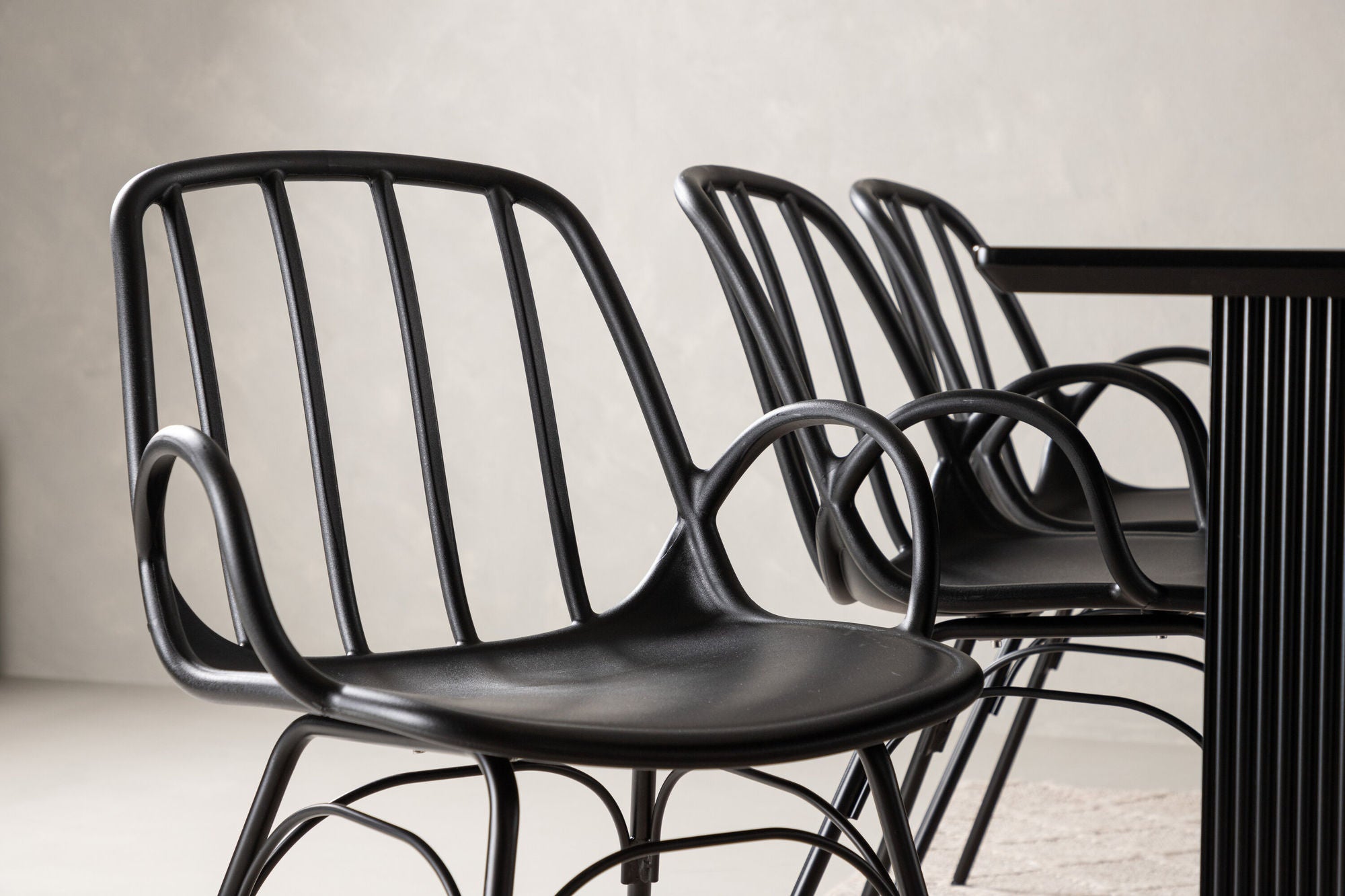 Venture Home Vail spisebord - Black / Smoked Black MDF +Dyrön Spisebordsstol - Black Polypropylene _6