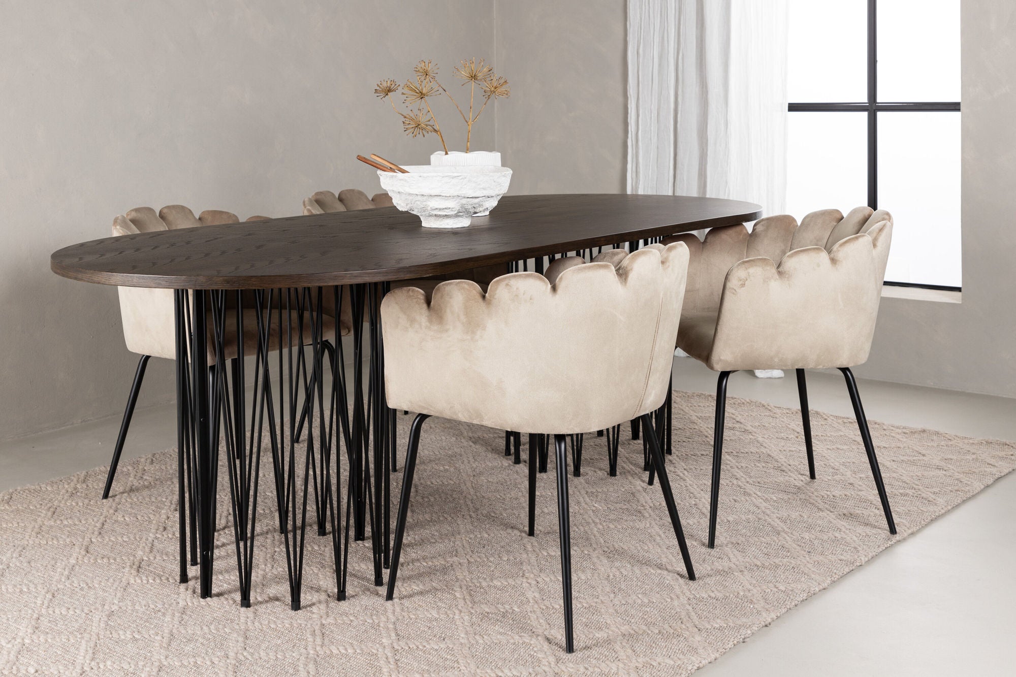 Venture Home Stone oval spisebord - Black / Mocca Veneer +Limhamn stol - Black / Beige Velvet _4