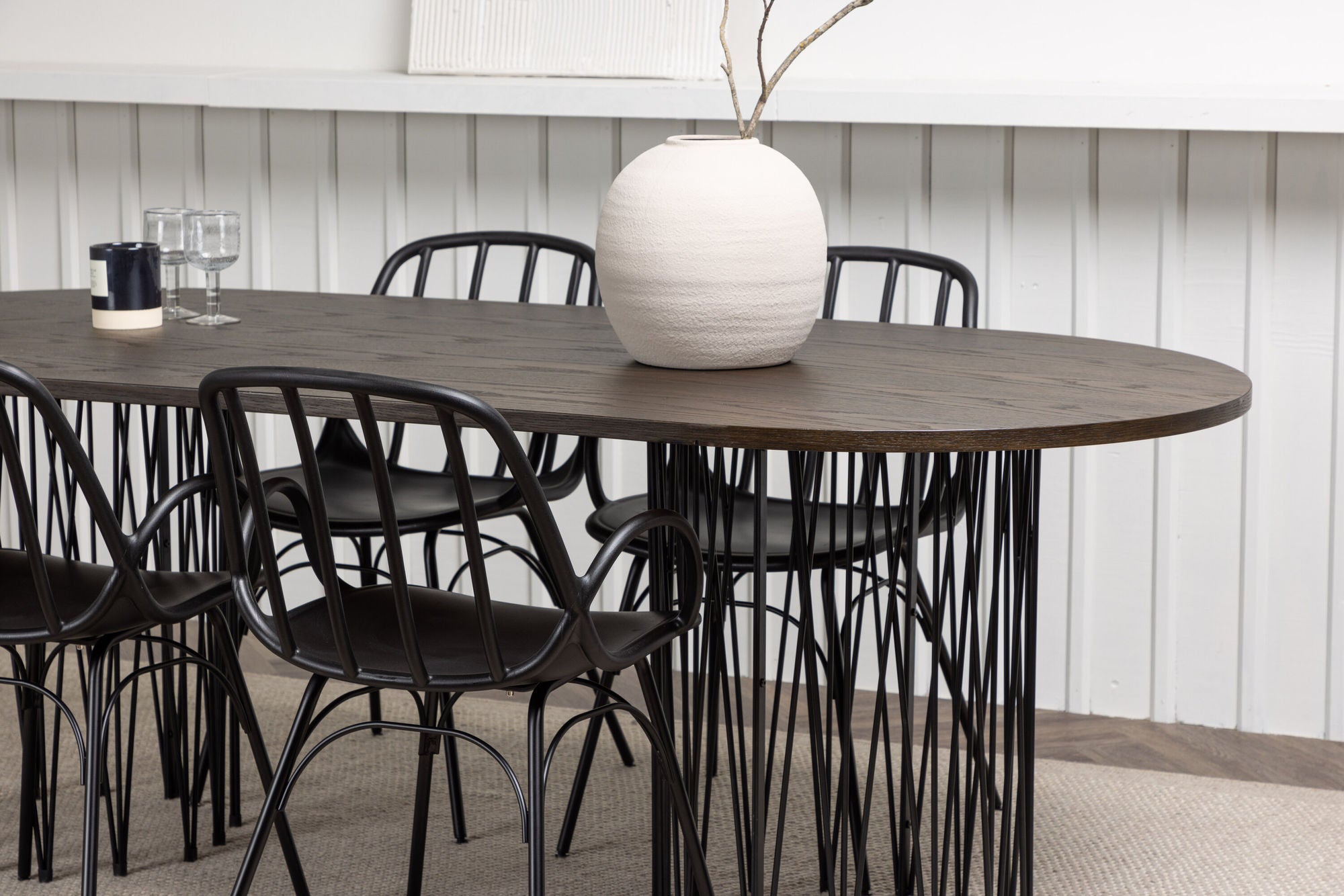 Venture Home Stone oval spisebord - Black / Mocca Veneer +Dyrön Spisebordsstol - Black Polypropylene _4
