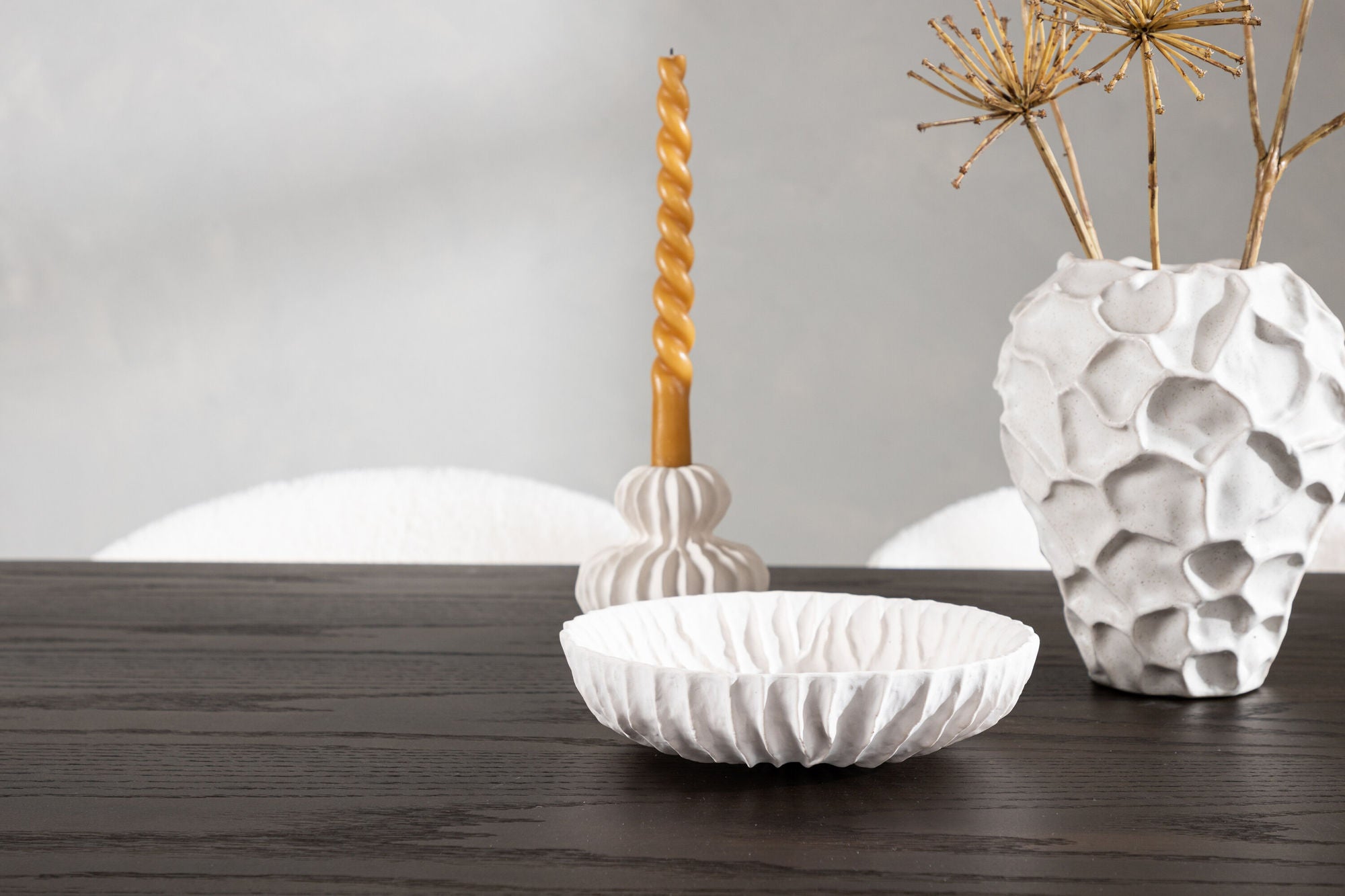 Venture Home Stone oval spisebord - Black / Mocca Veneer +Chico Spisebordsstol - Black / White Boucle _4