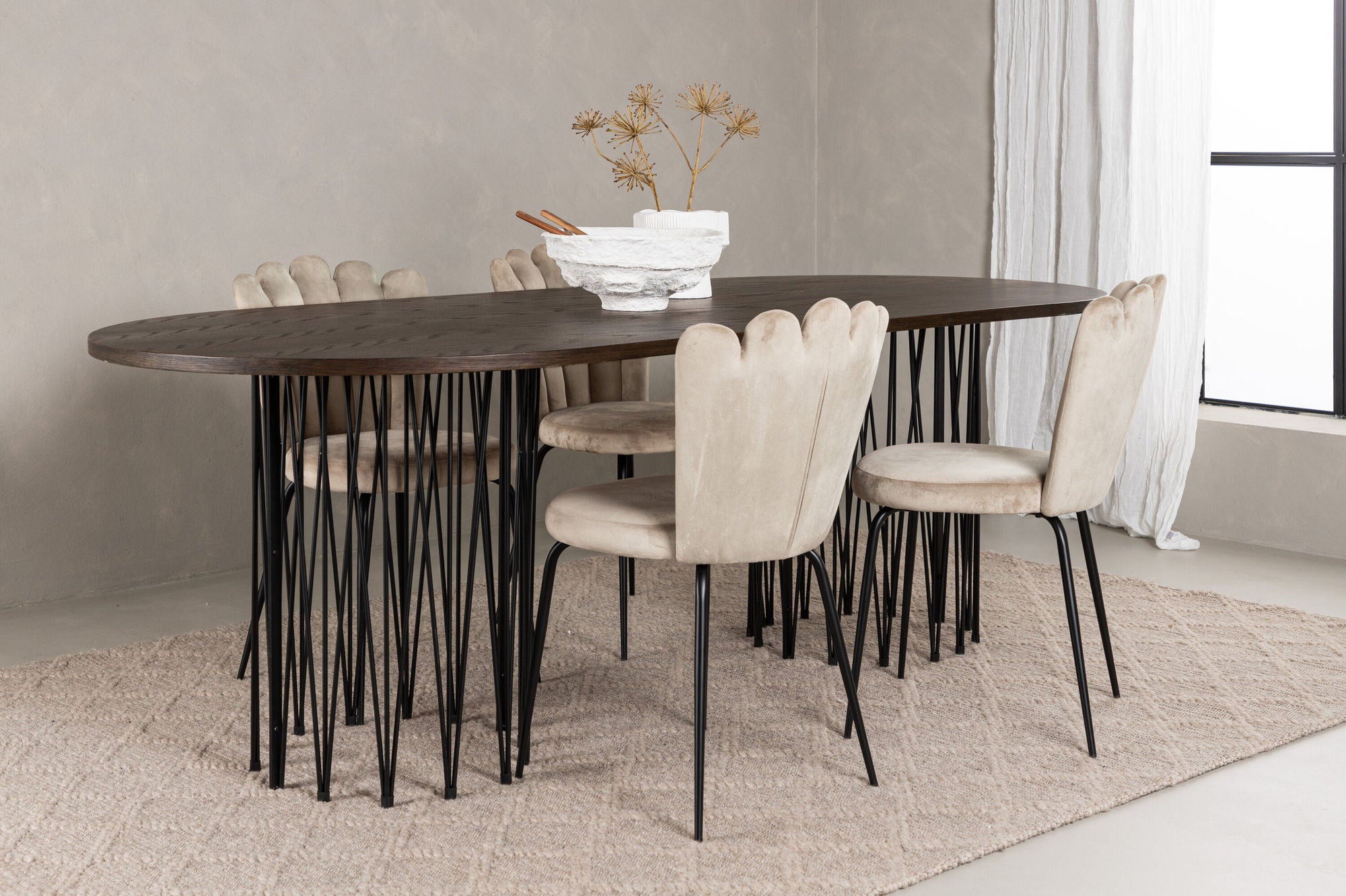 Venture Home Stone oval spisebord - Black / Mocca Veneer +Limhamn Light stol - Black / Beige Velvet _4