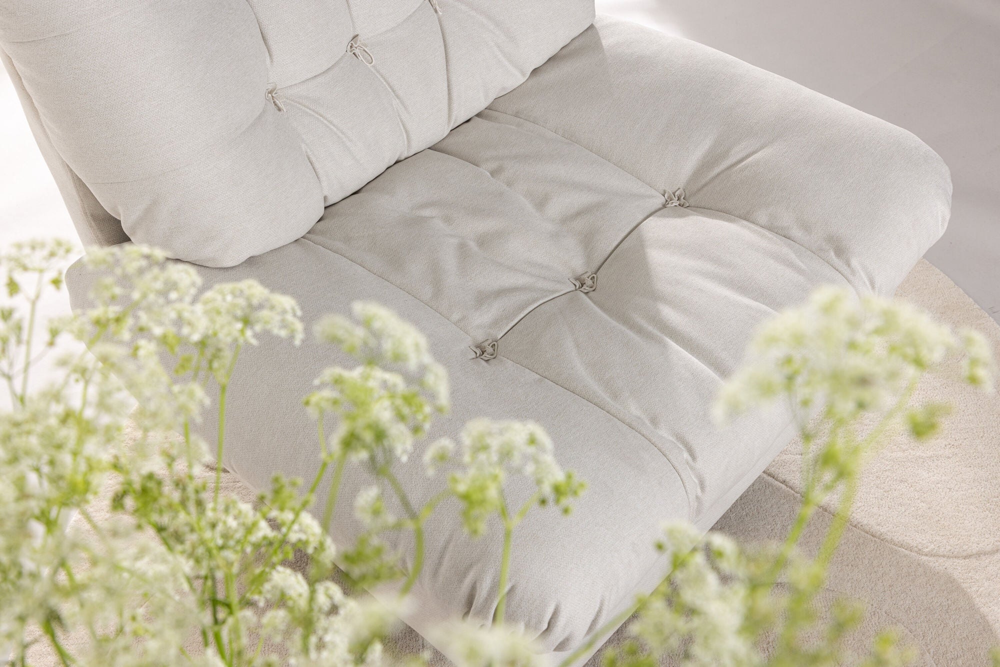 Venture Home Florens Single Sofa - Chrome / Offwhite Fabric