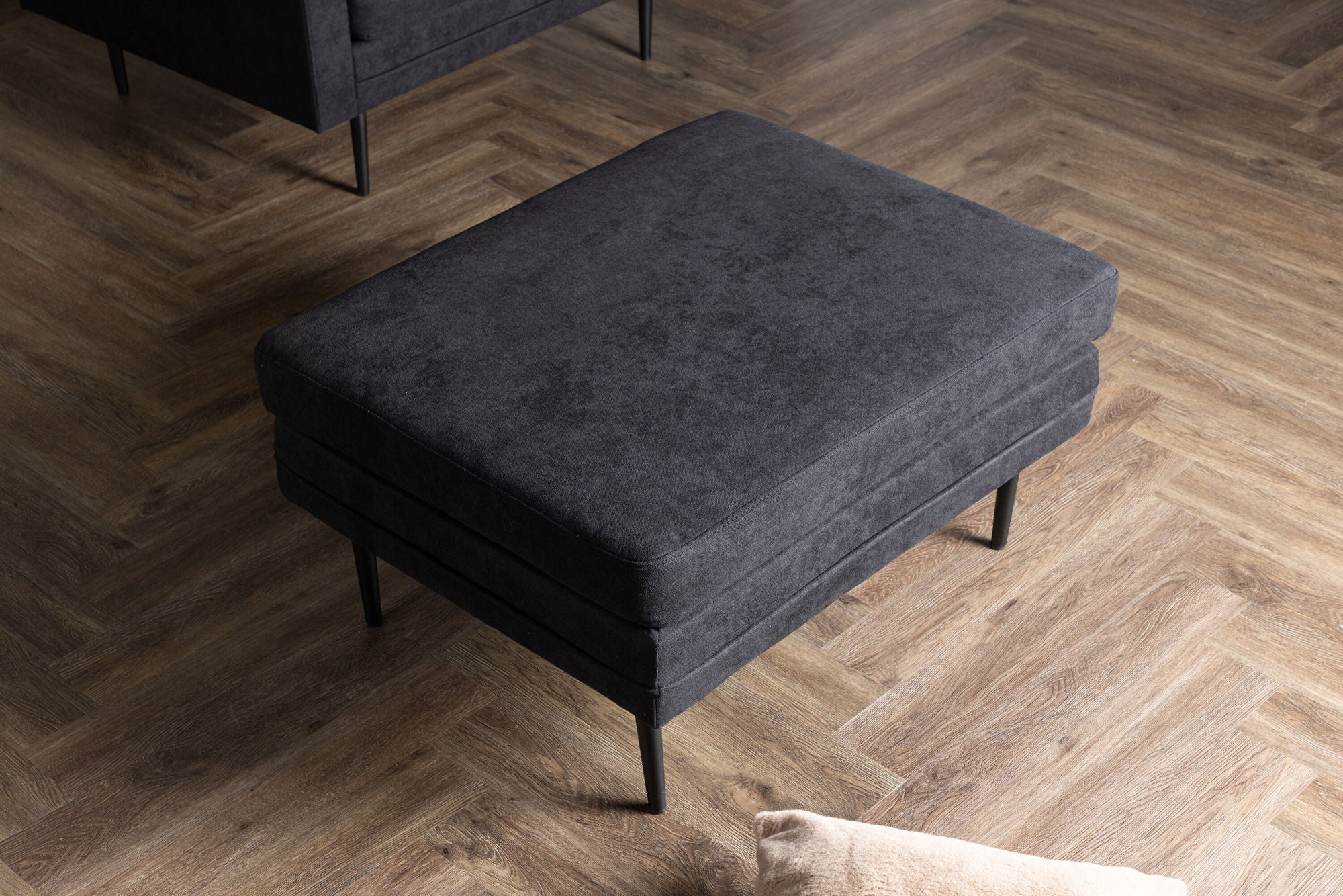 Venture Home Boom Ottoman - Black / Black Fabric / linen
