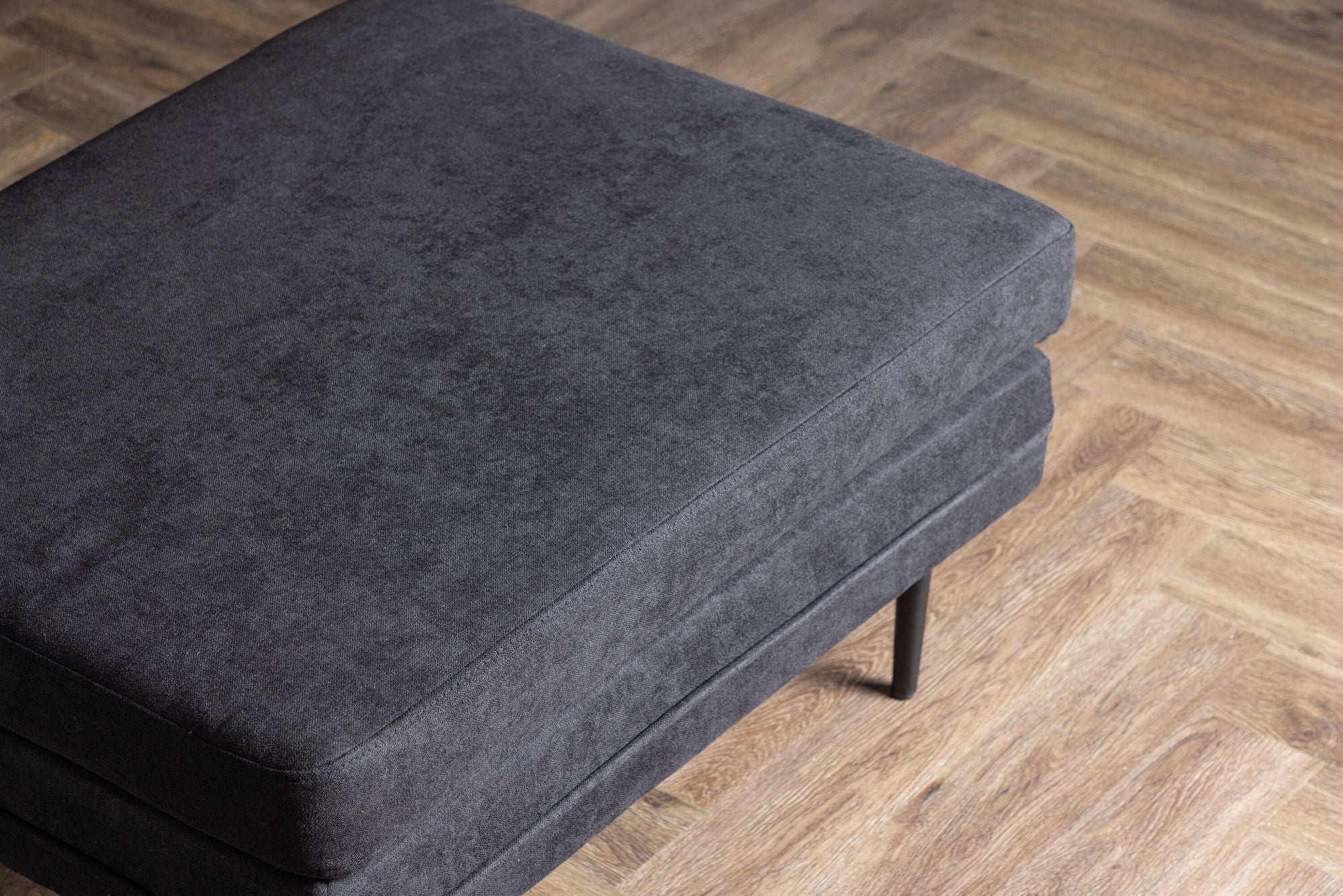 Venture Home Boom Ottoman - Black / Black Fabric / linen