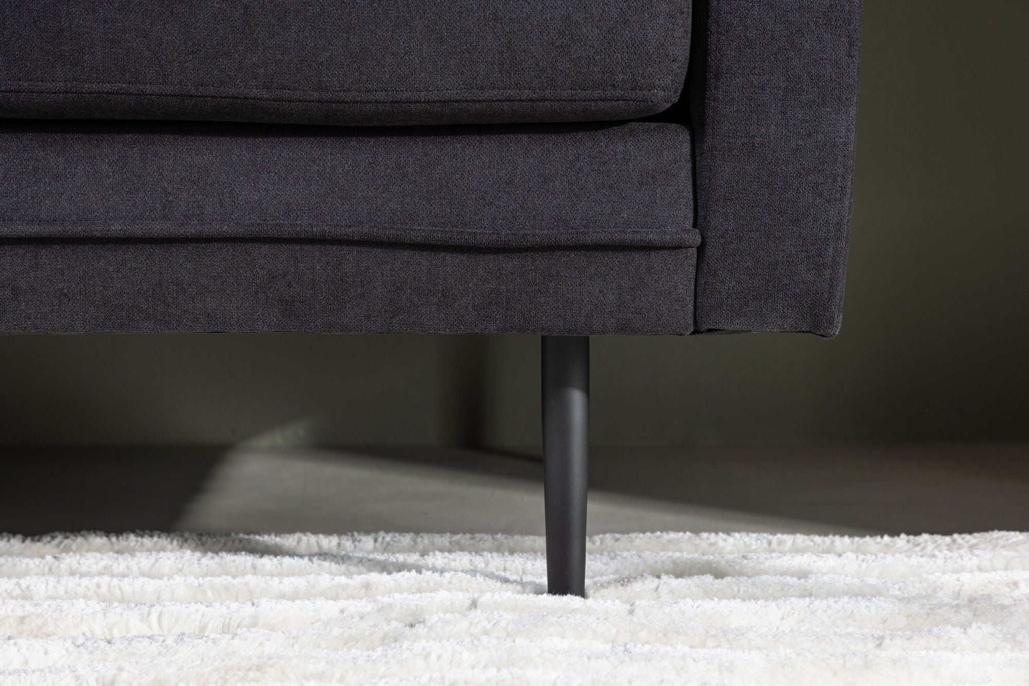 Venture Home Boom Sofa - Black / Black Fabric / linen
