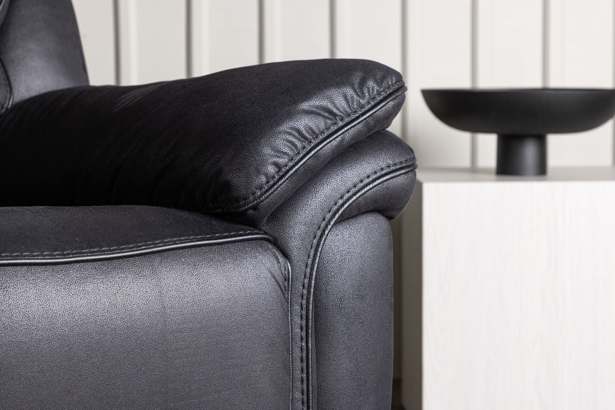 Venture Home Saranda Recliner stol - / Black Microfibre