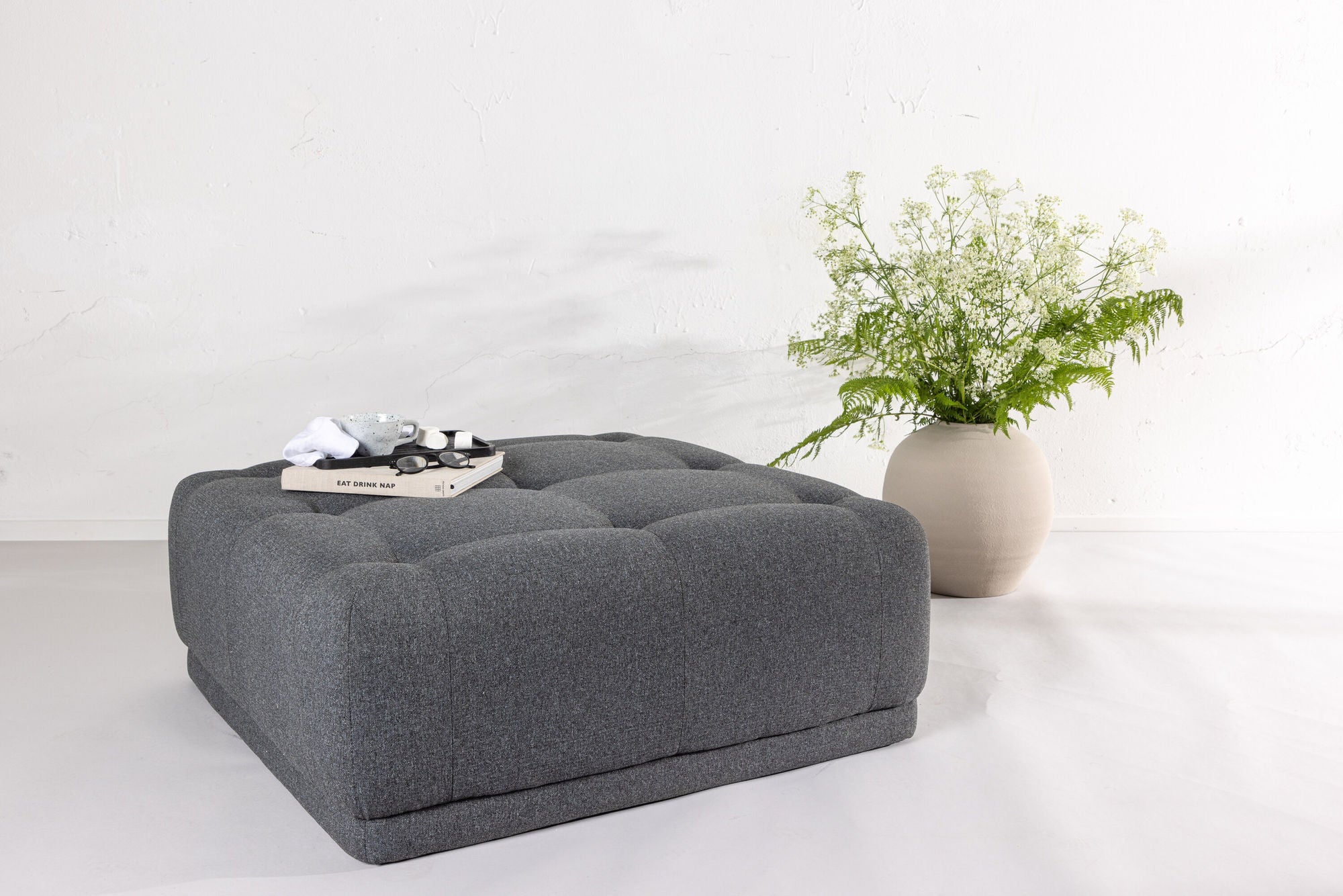 Venture Home Turin Pouf - Dark grey / Dark grey Fabric