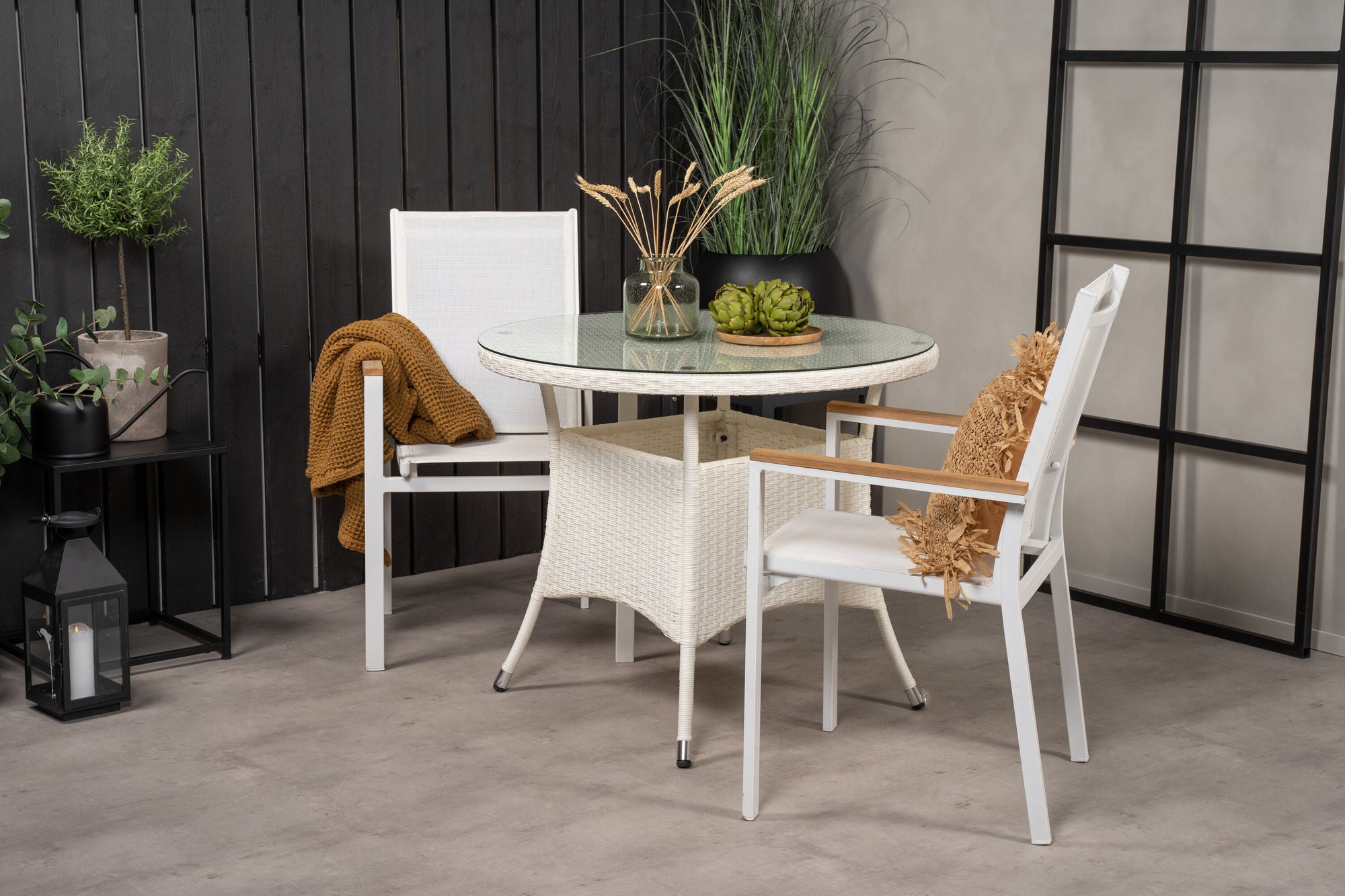 Venture Home Volta spisebord - White - ø90+Texas Arm stol (stackable) - White / Teak_2