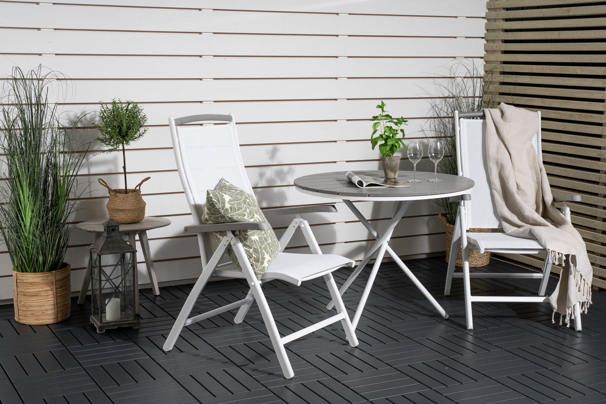 Venture Home Parma cafébord ø90 - White Alu / Grey Aintwood+Albany stol 5:pos - White Alu /