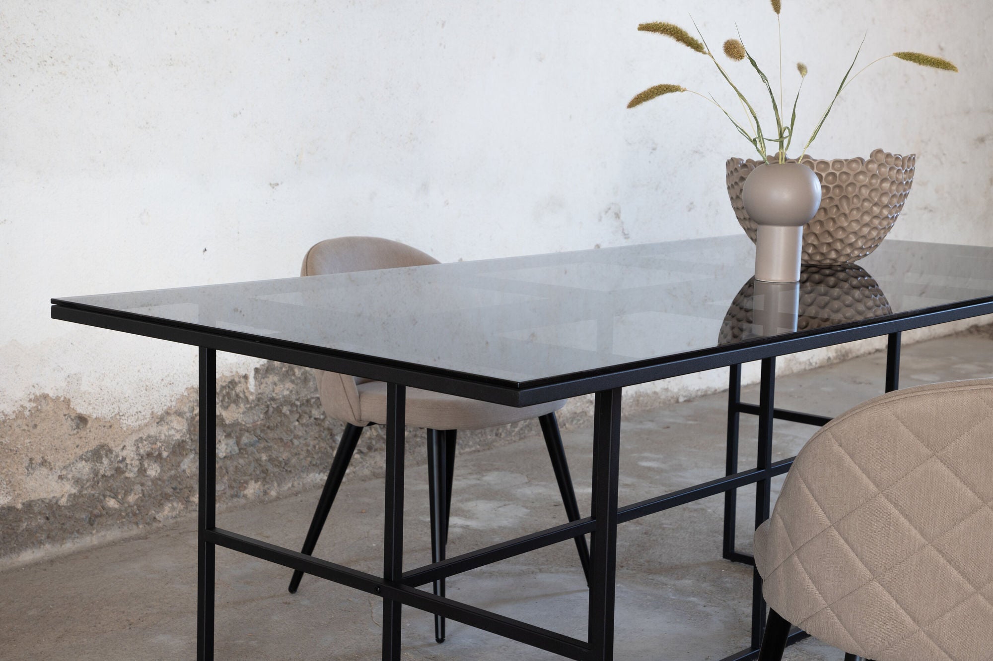 Venture Home Leif spisebord - Black / Black smoked smoked Glass