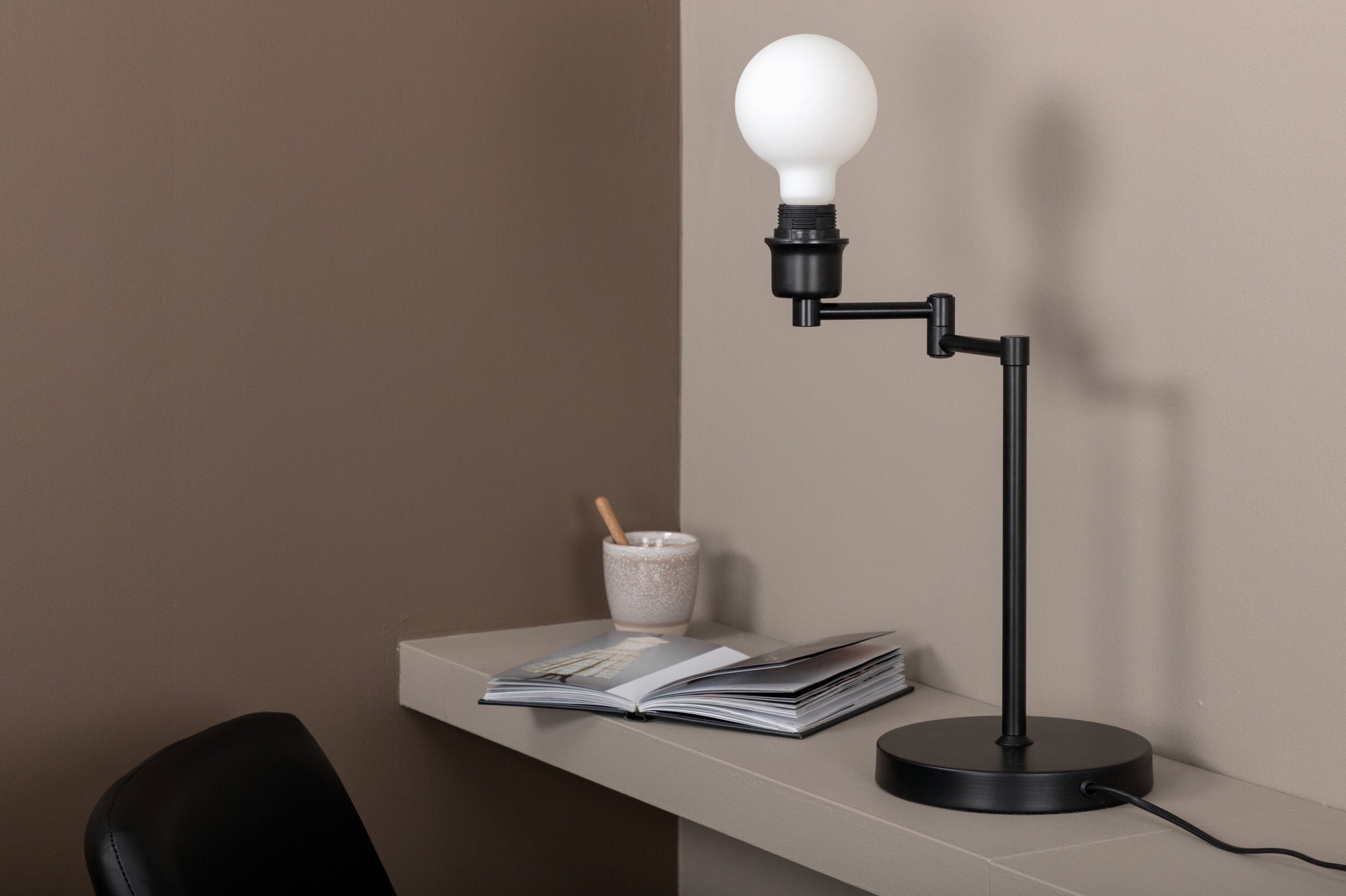 Venture Home Virro -bord lampe - Black/-