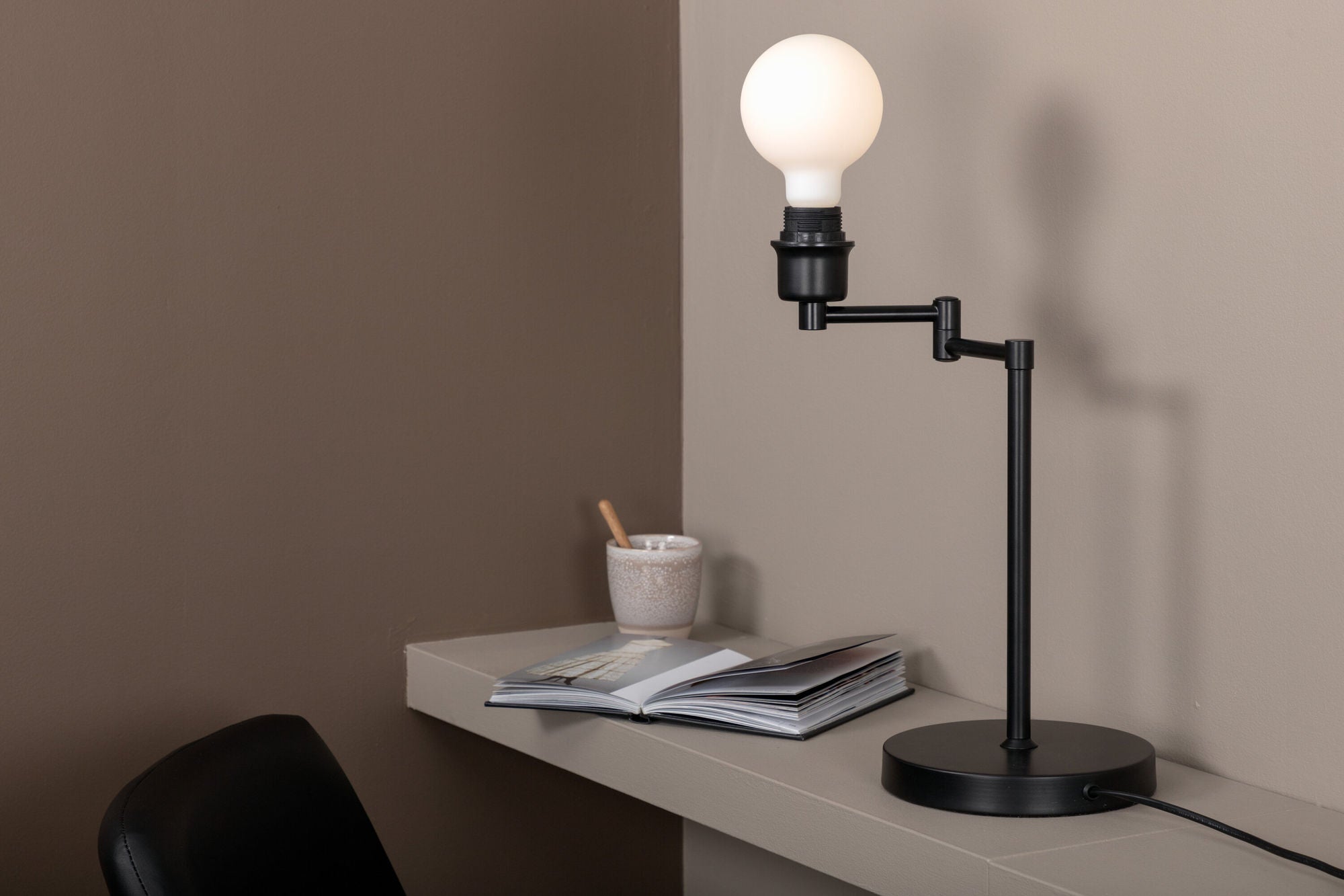 Venture Home Virro -bord lampe - Black/-