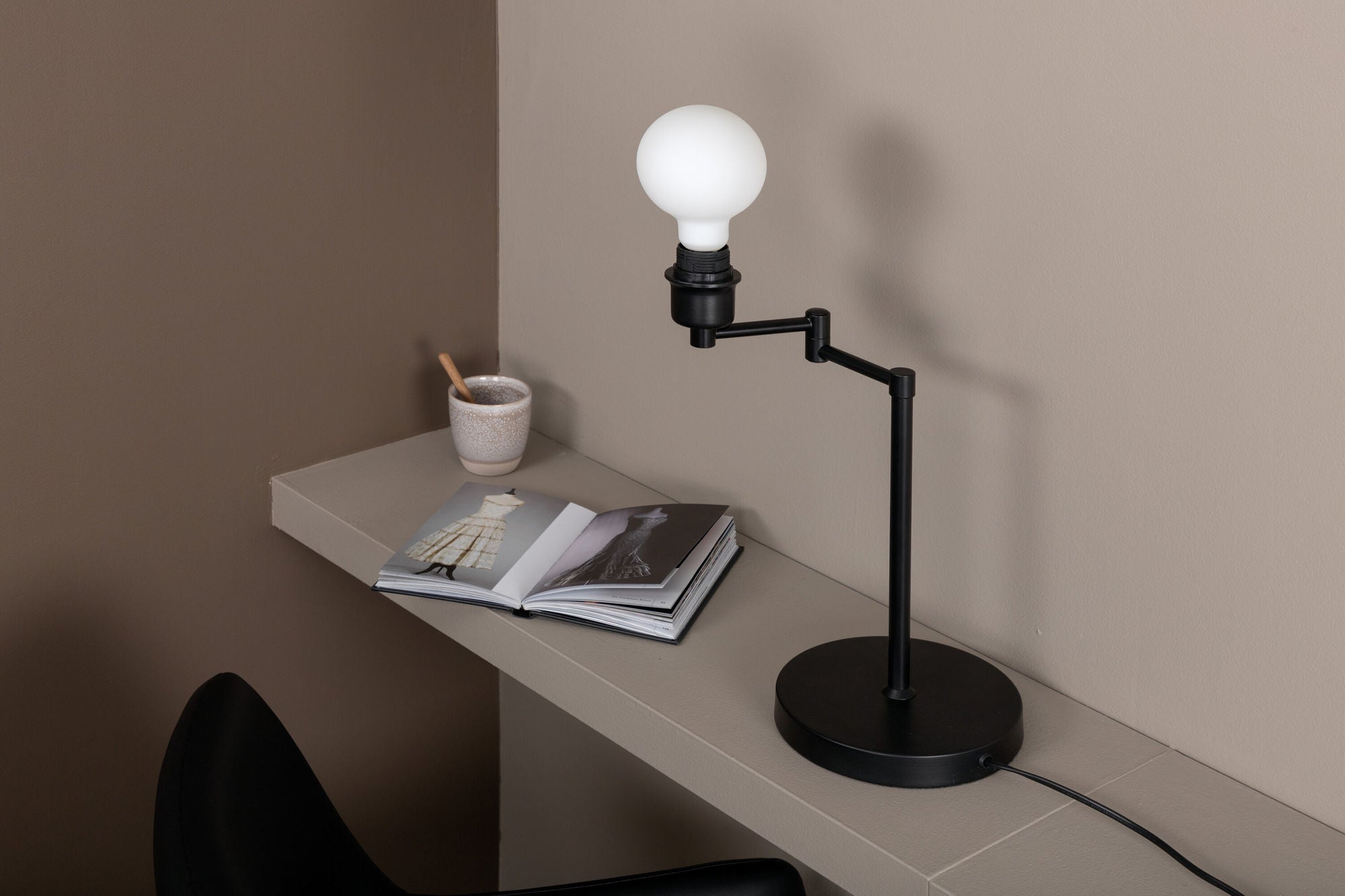 Venture Home Virro -bord lampe - Black/-